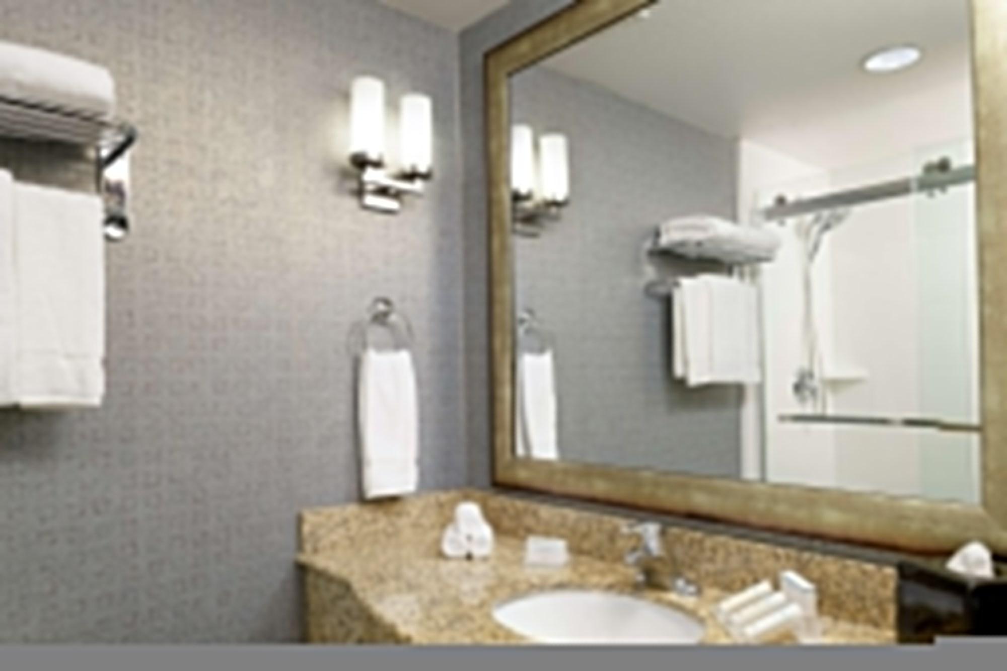 Hilton Garden North Happy Valley 3*