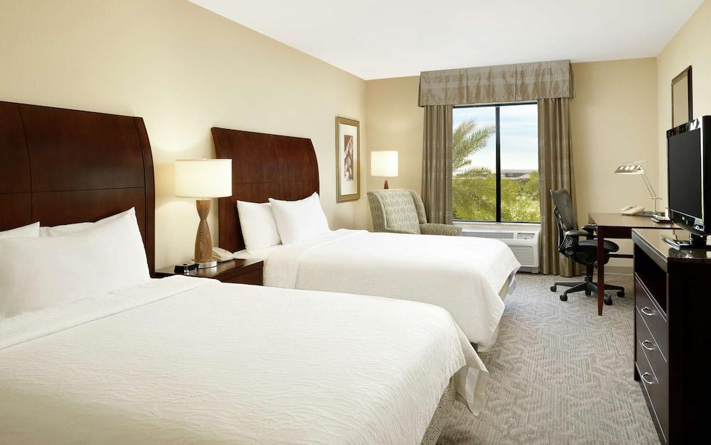Hilton Garden North Happy Valley 3* Phoenix