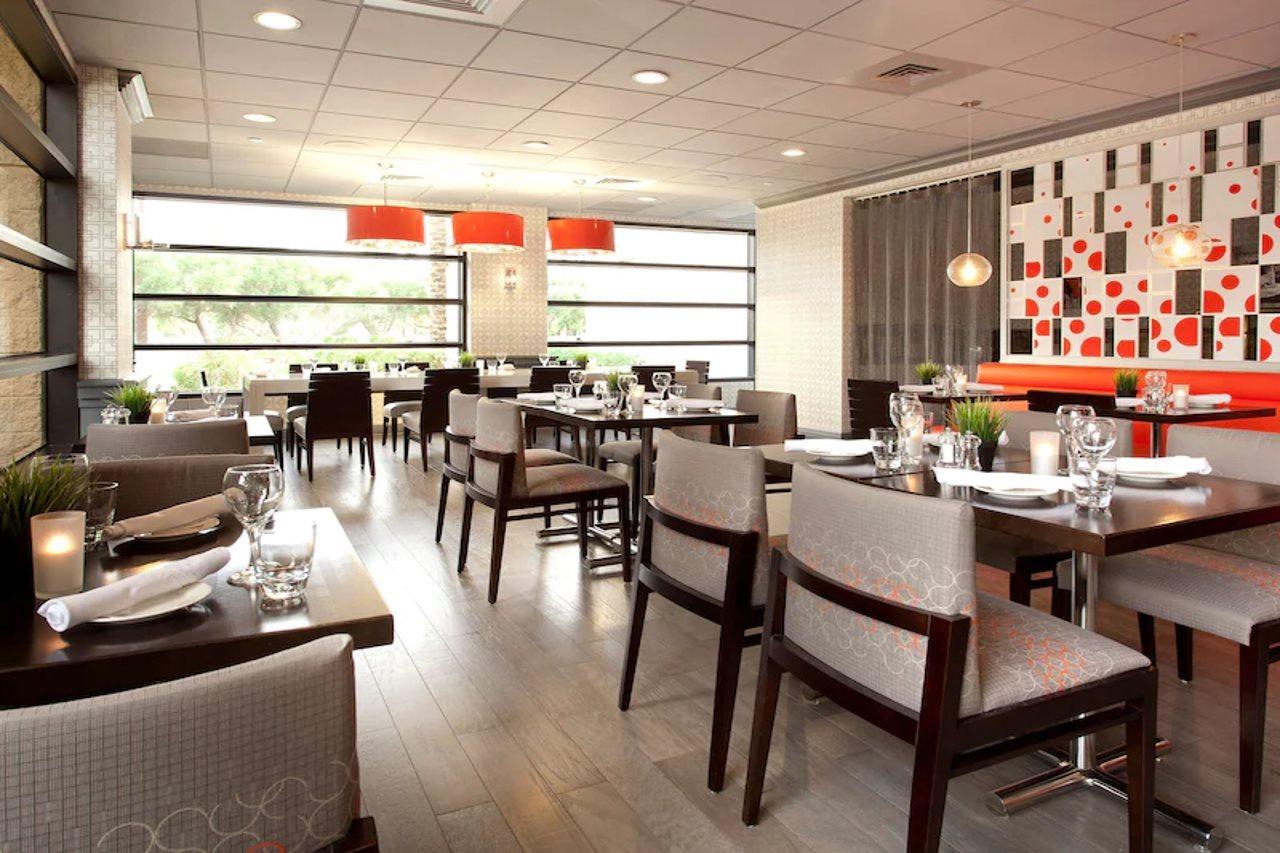 Radisson Airport