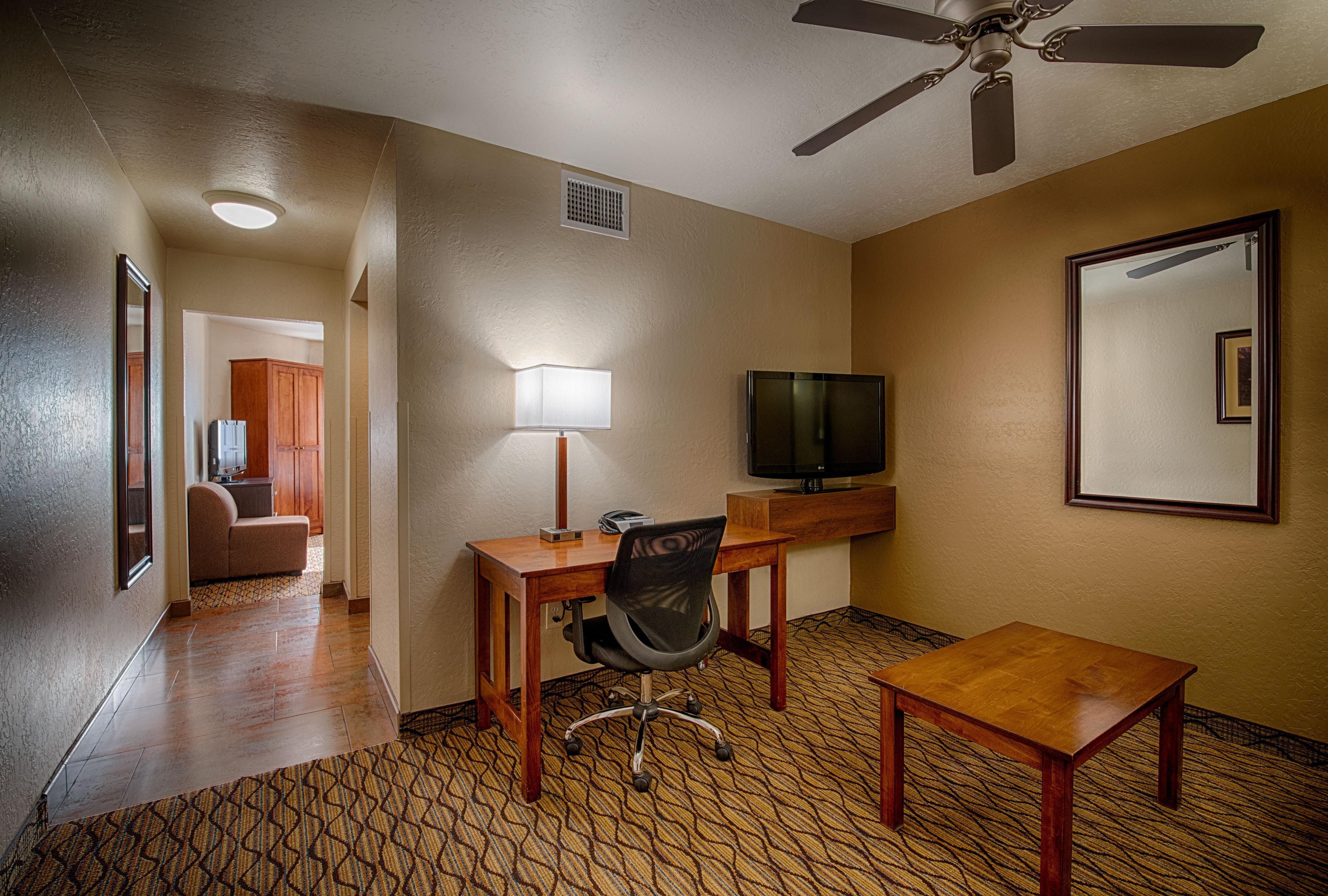 Hotel Express & Grand Canyon By Ihg 3*