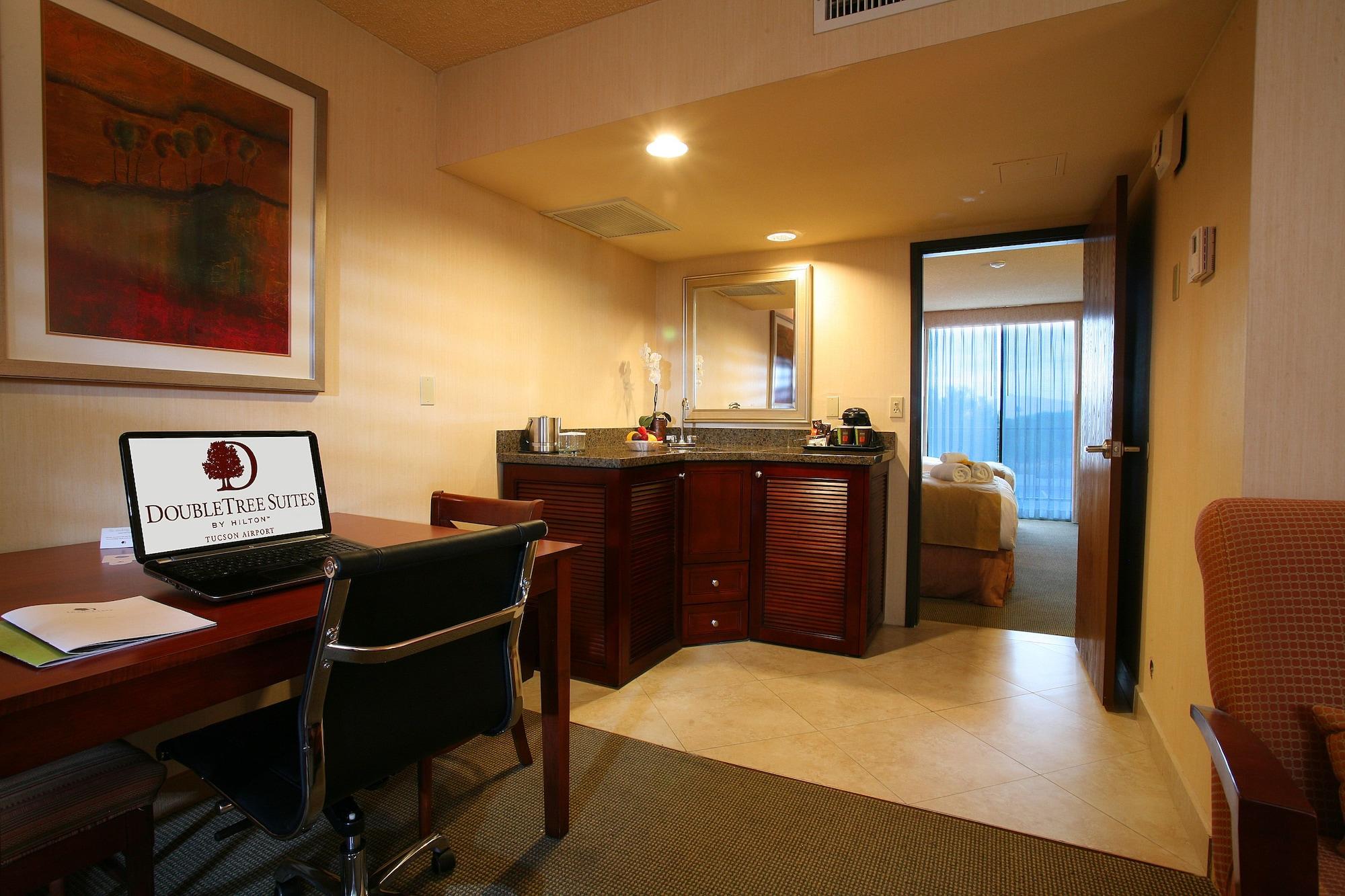 Hotel Doubletree By Hilton Airport Tucson