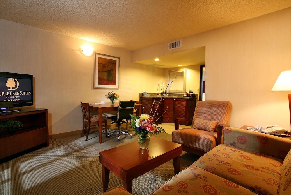 Hotel Doubletree By Hilton Airport Tucson