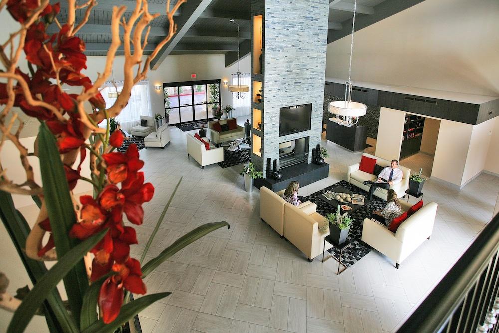Hotel Doubletree By Hilton Airport 4*