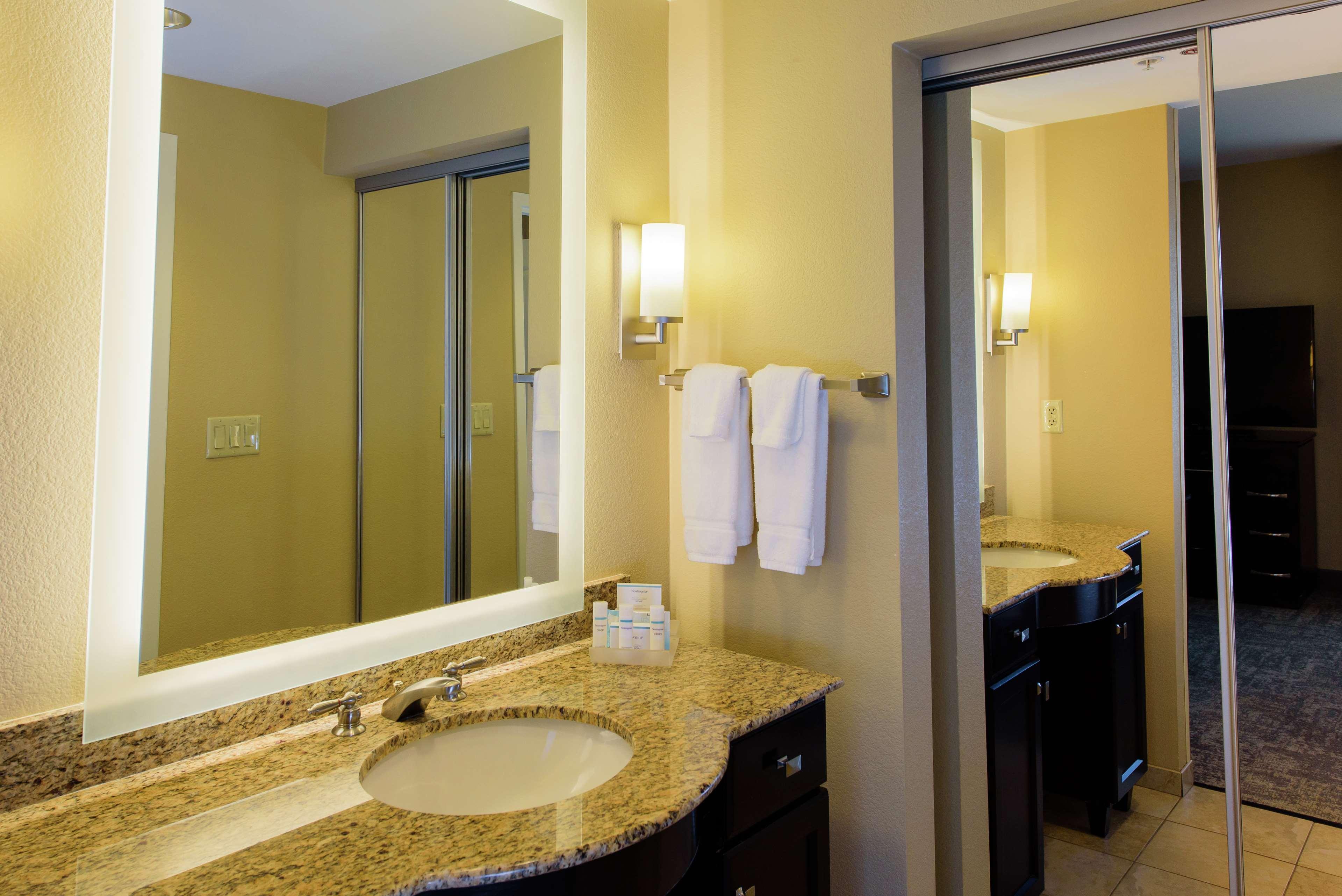 Homewood By Hilton Phoenix Fashion Center Hotel 3*