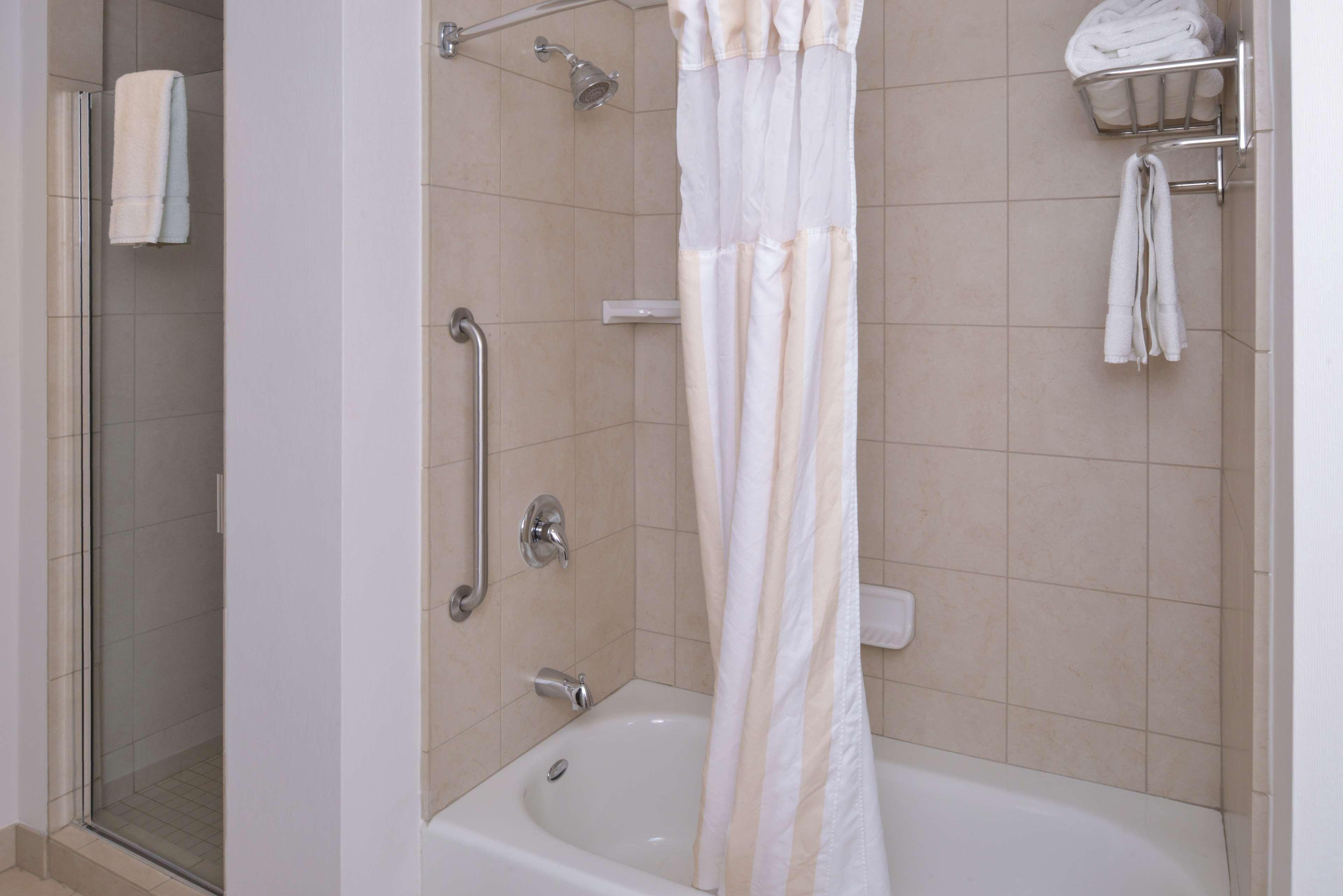 Hilton Garden Pivot Point Hotel