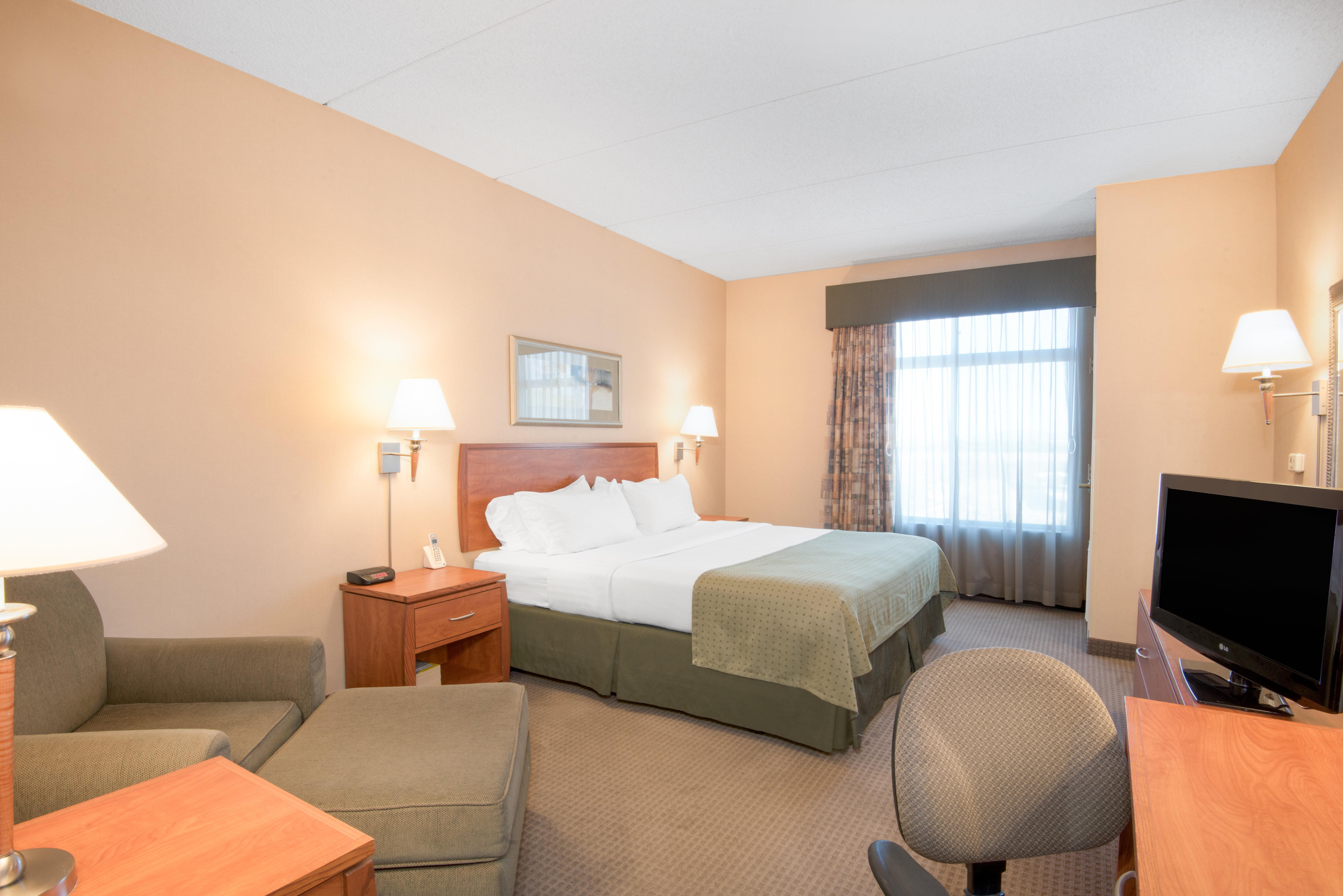 & - West Phoenix Area By Ihg Goodyear