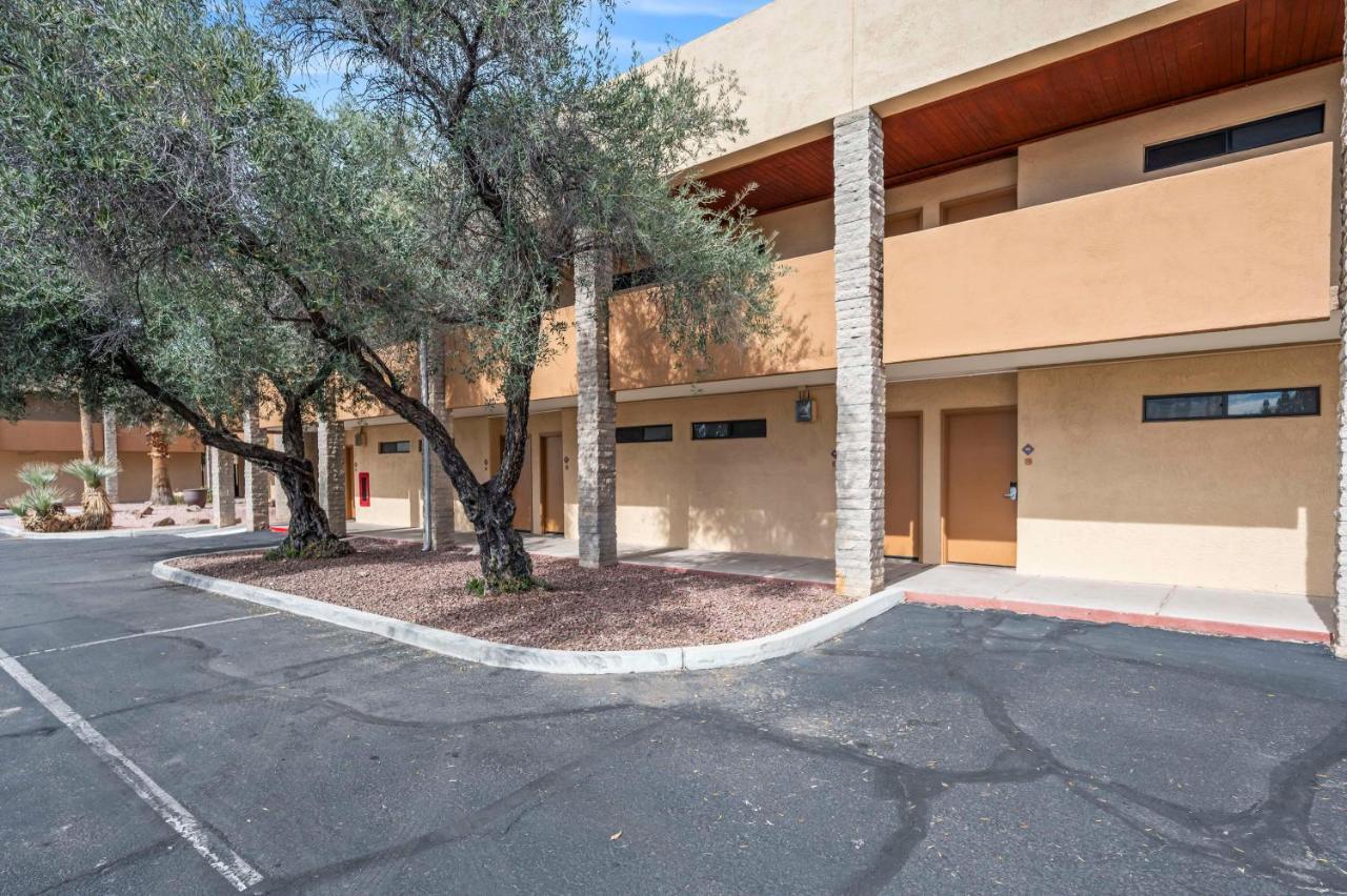 Hotel Doubletree By Hilton Tucson-reid Park Tucson