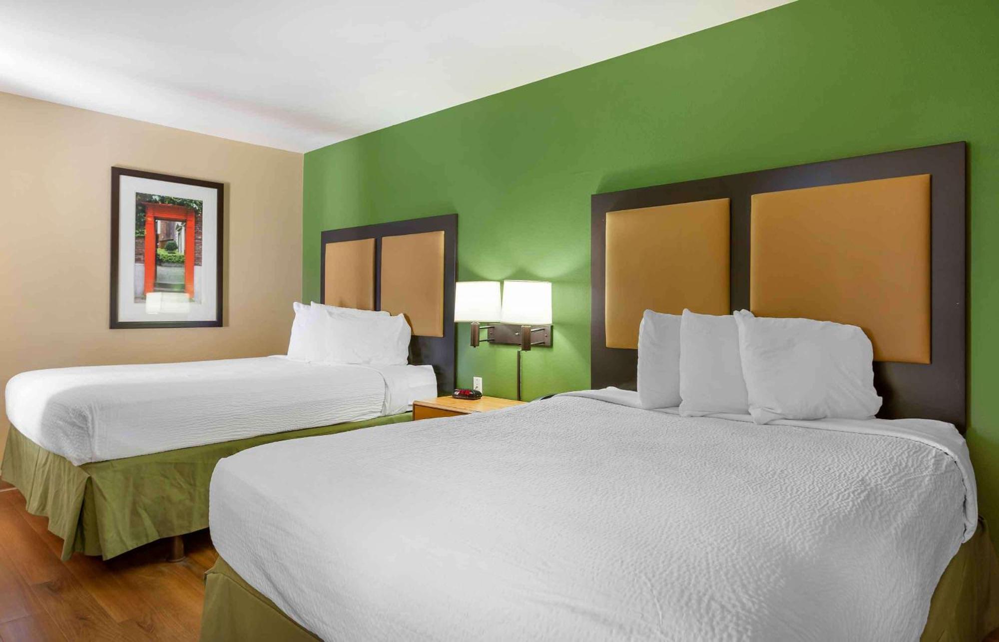 Extended America - - Biltmore 2*