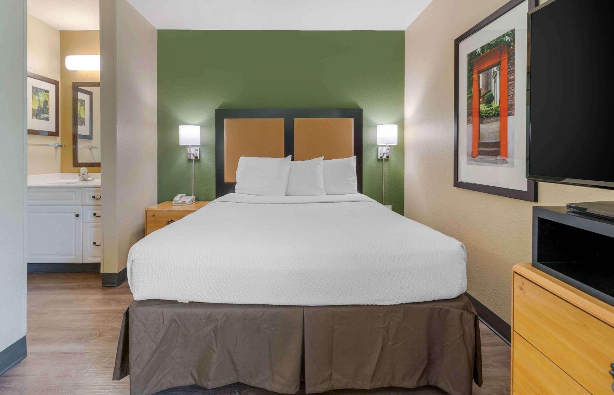 Extended America - - Biltmore Hotel Phoenix
