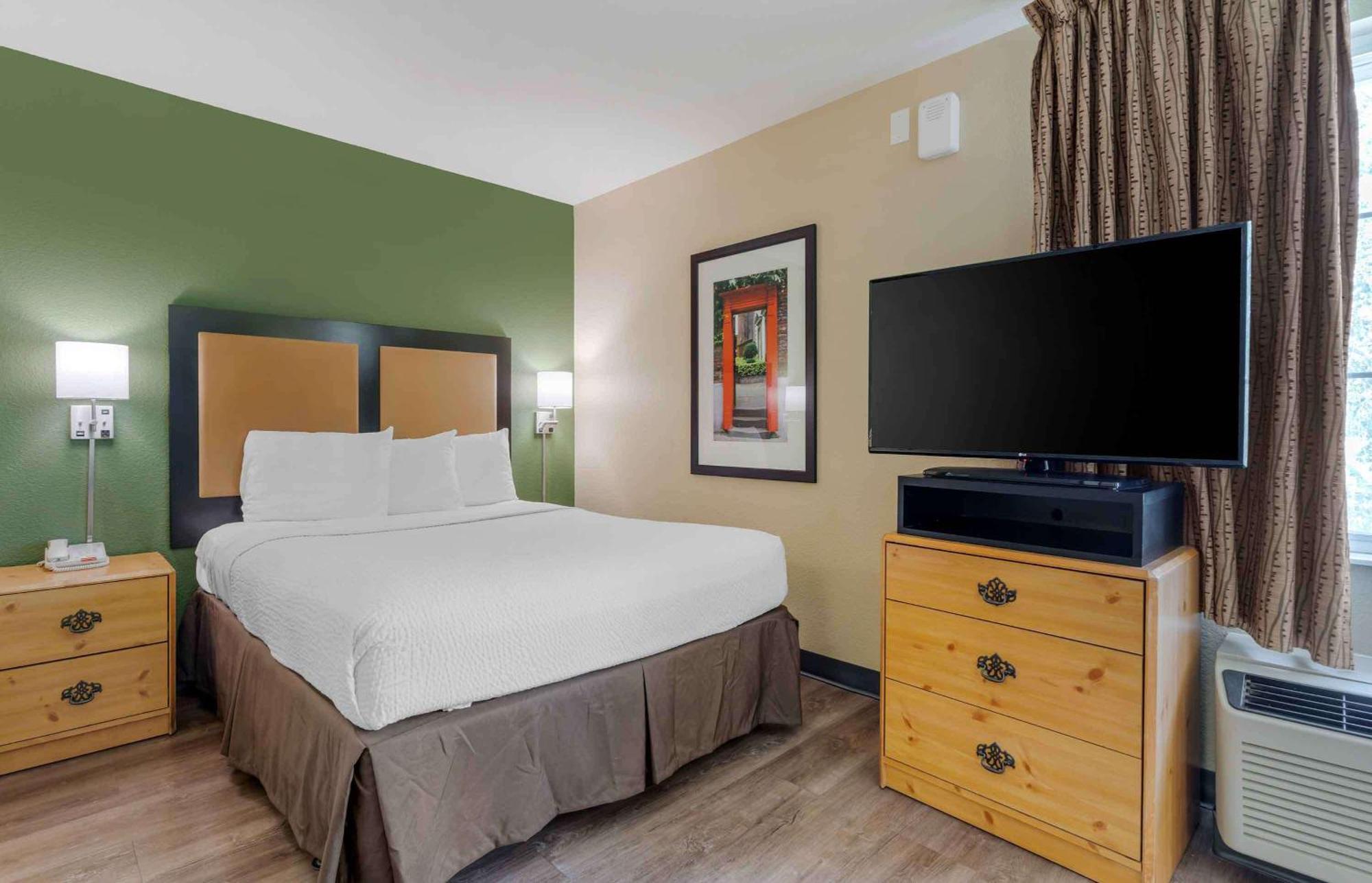 Extended America - - Biltmore 2*