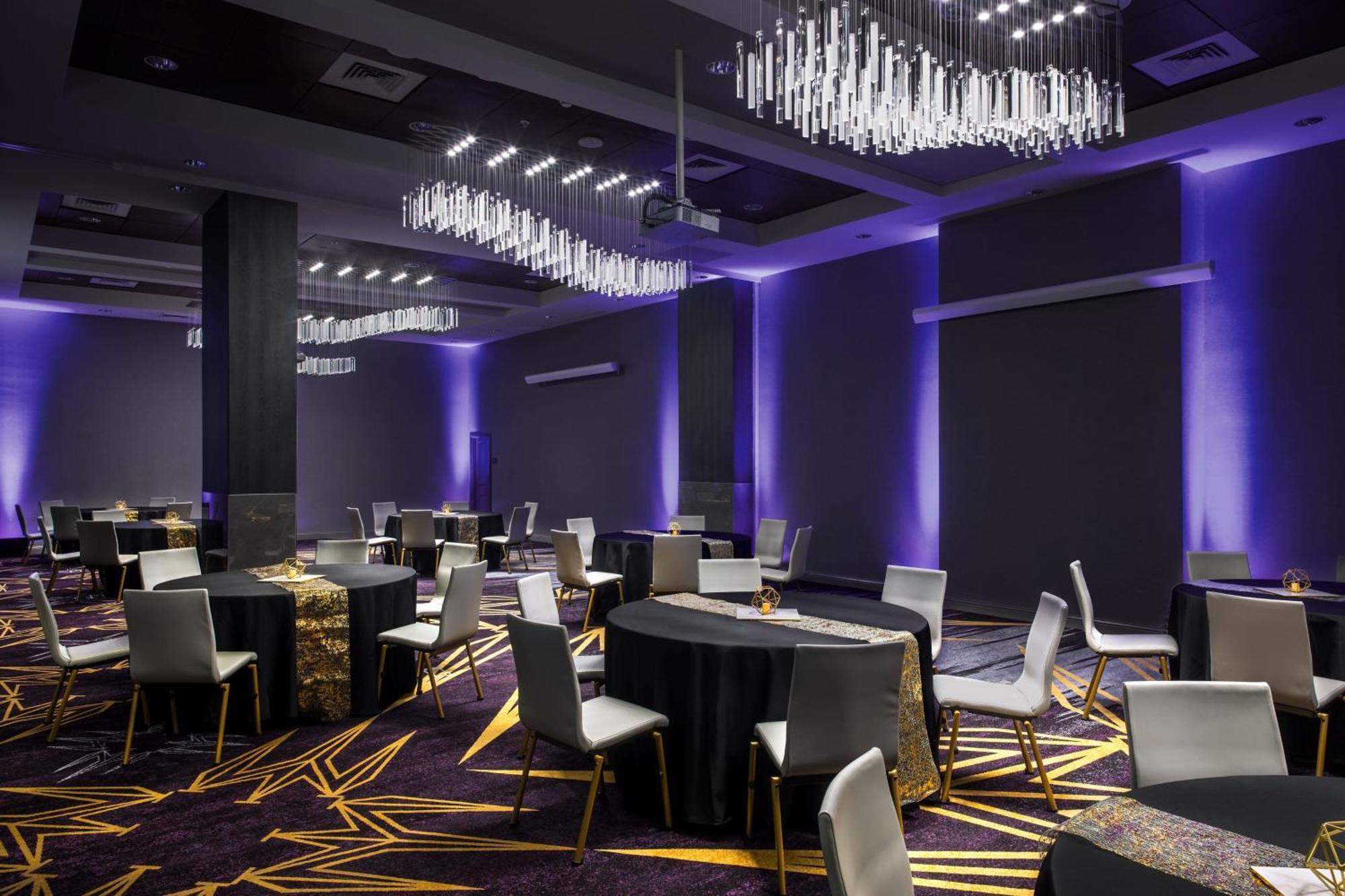 By Marriott Downtown/university 3* Tempe