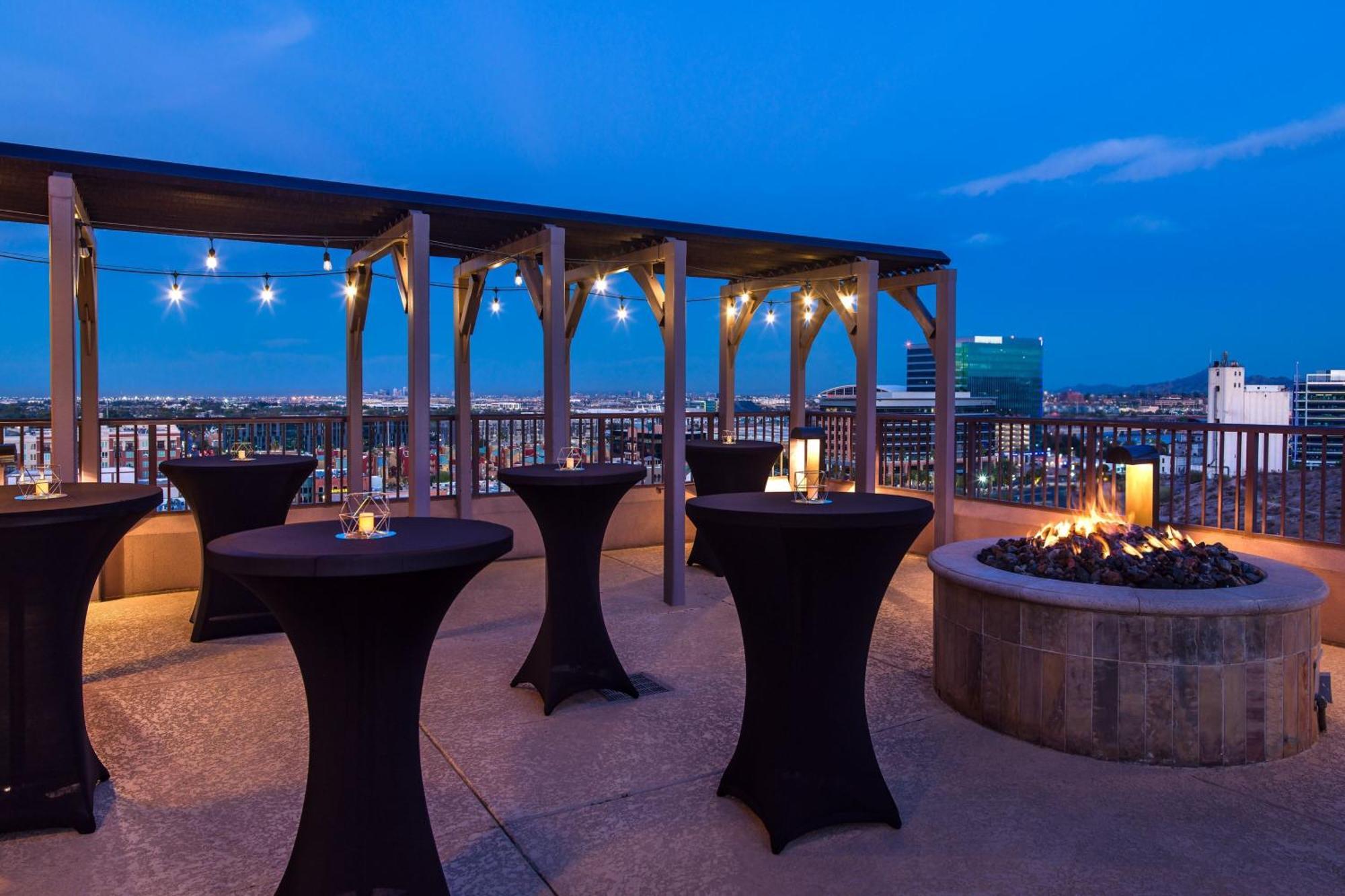 Hotel By Marriott Downtown/university 3*