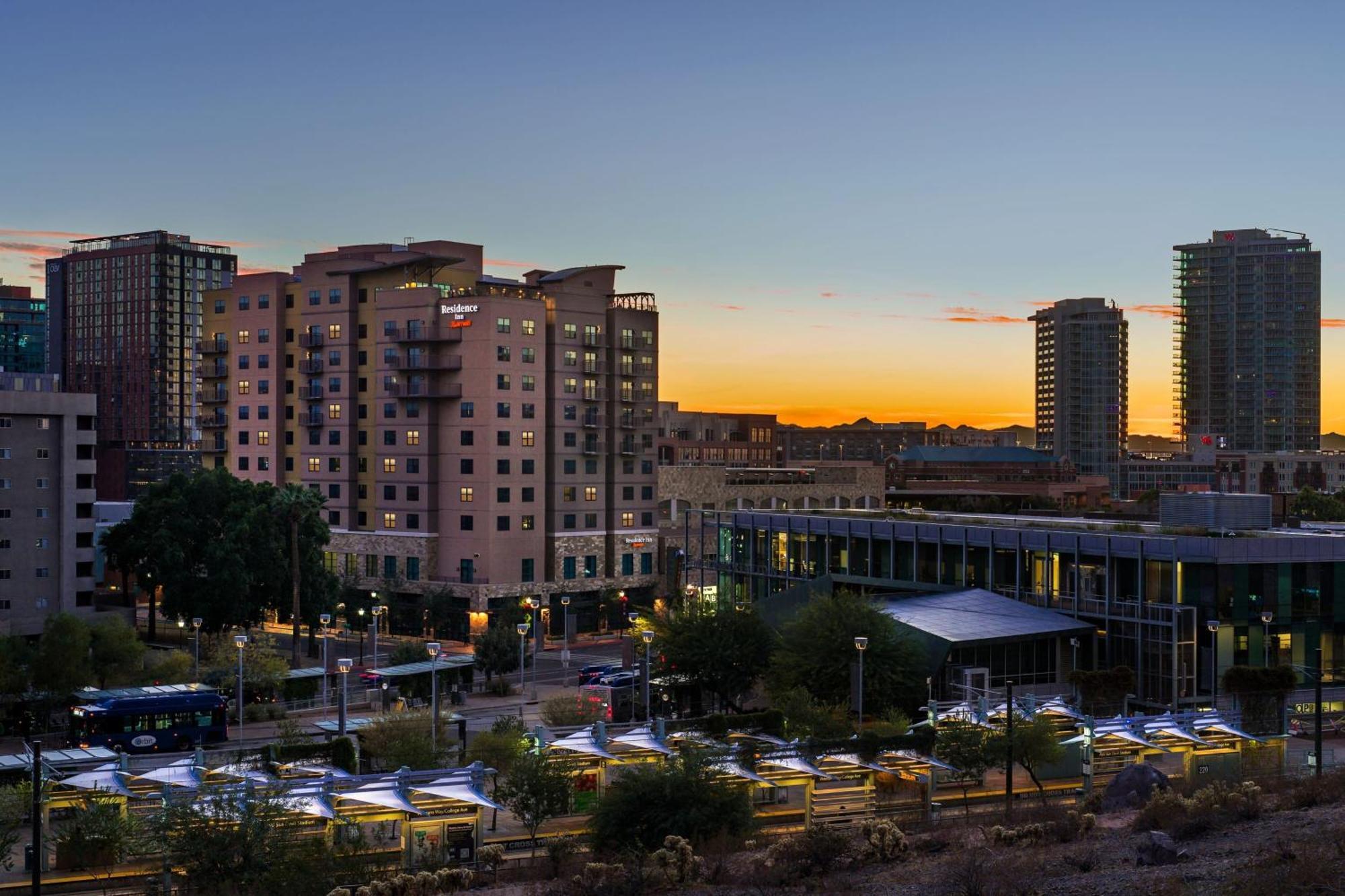By Marriott Downtown/university 3*