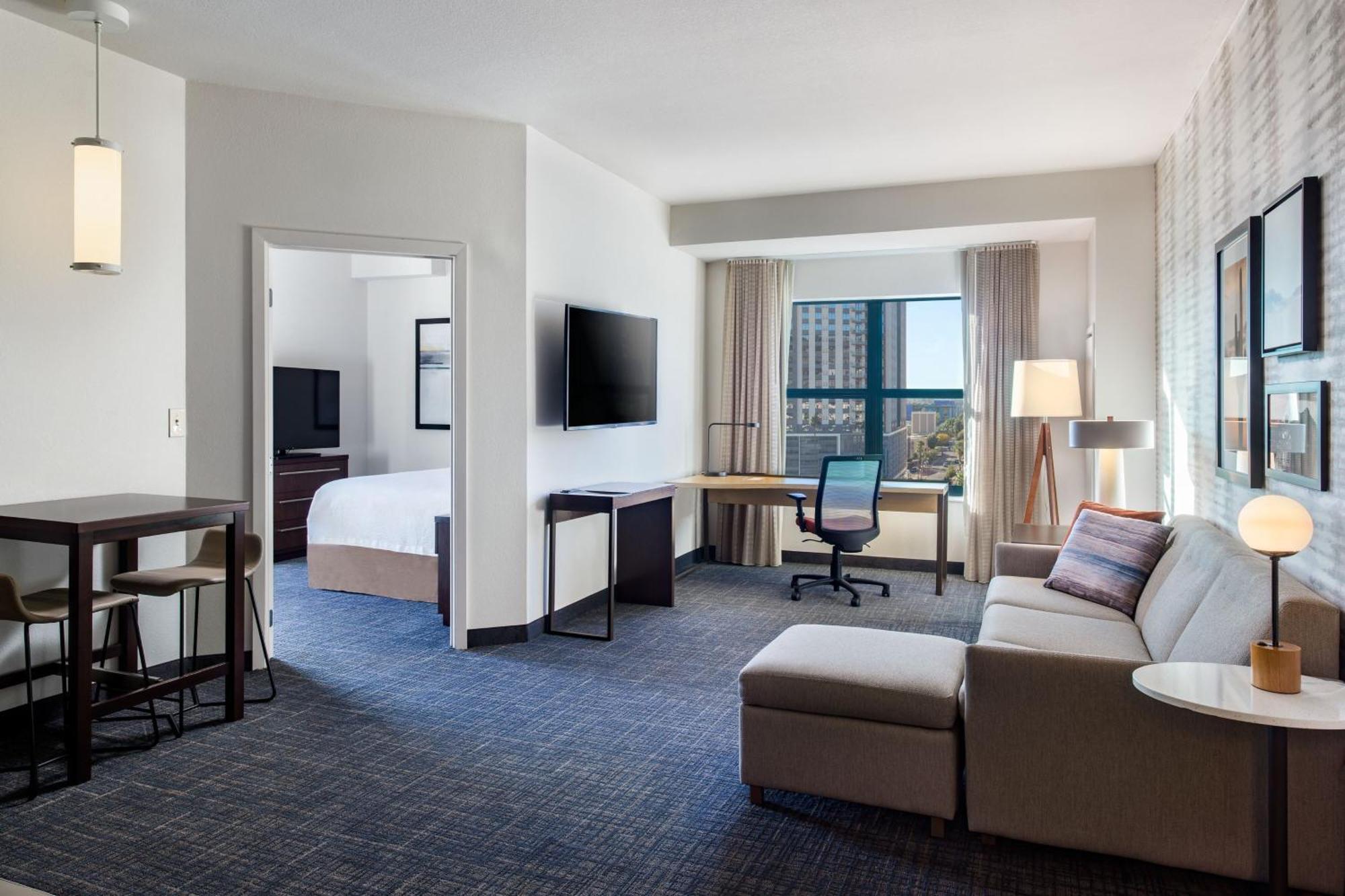 By Marriott Downtown/university