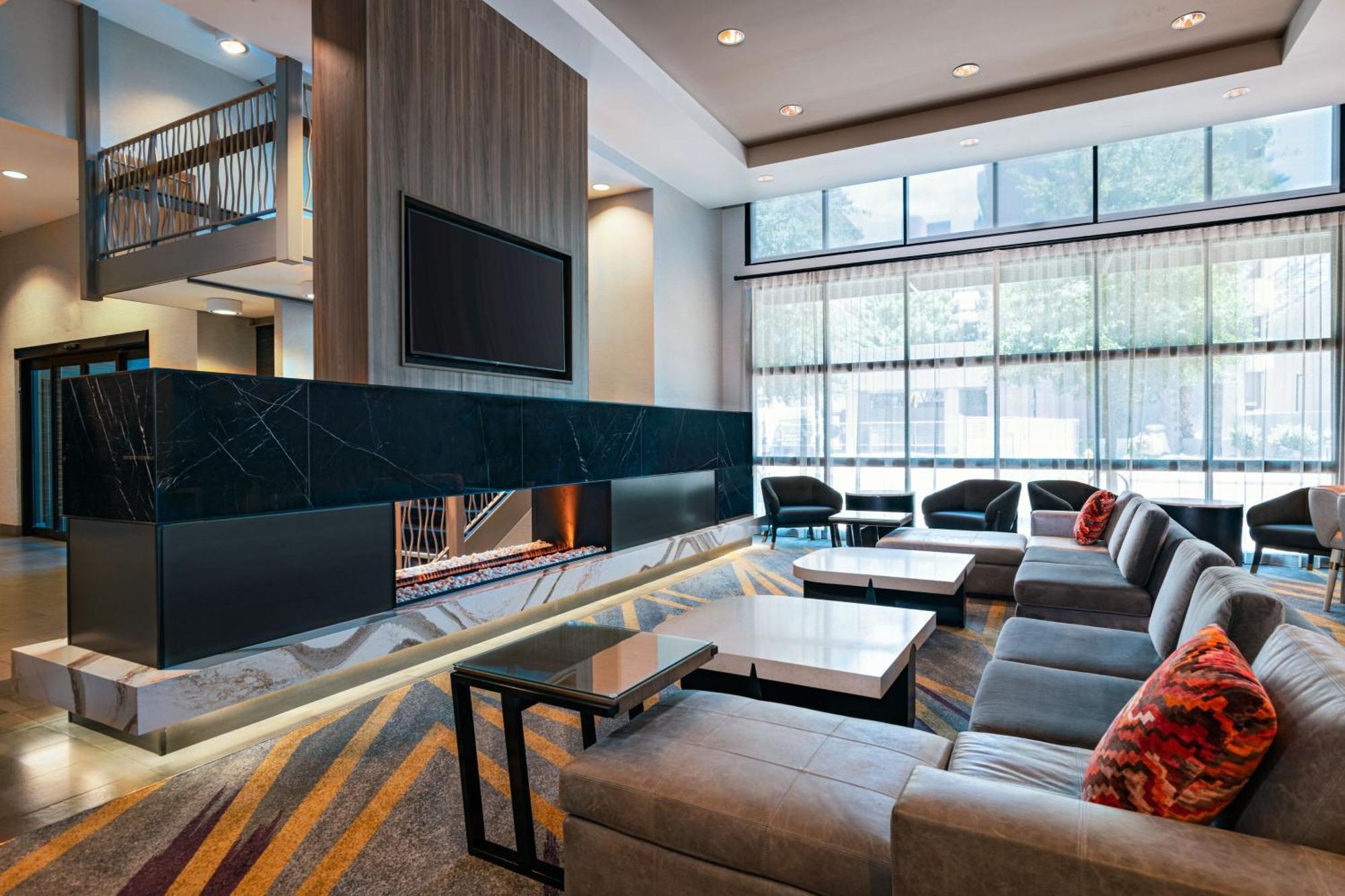 By Marriott Downtown/university Hotel