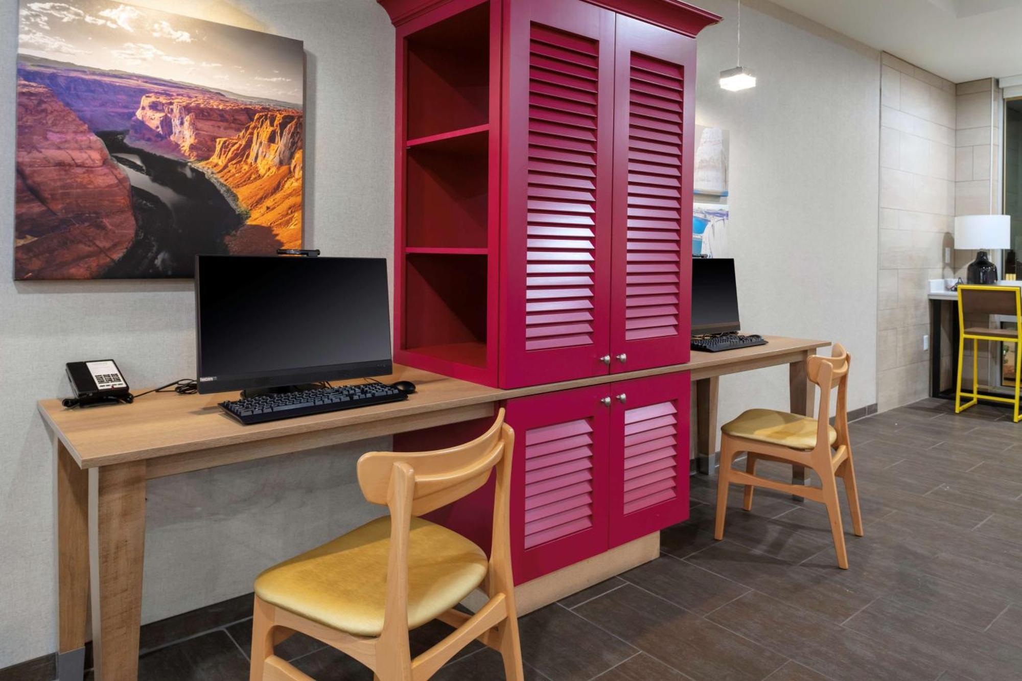 Hotel Home2 By Hilton Powell 3*