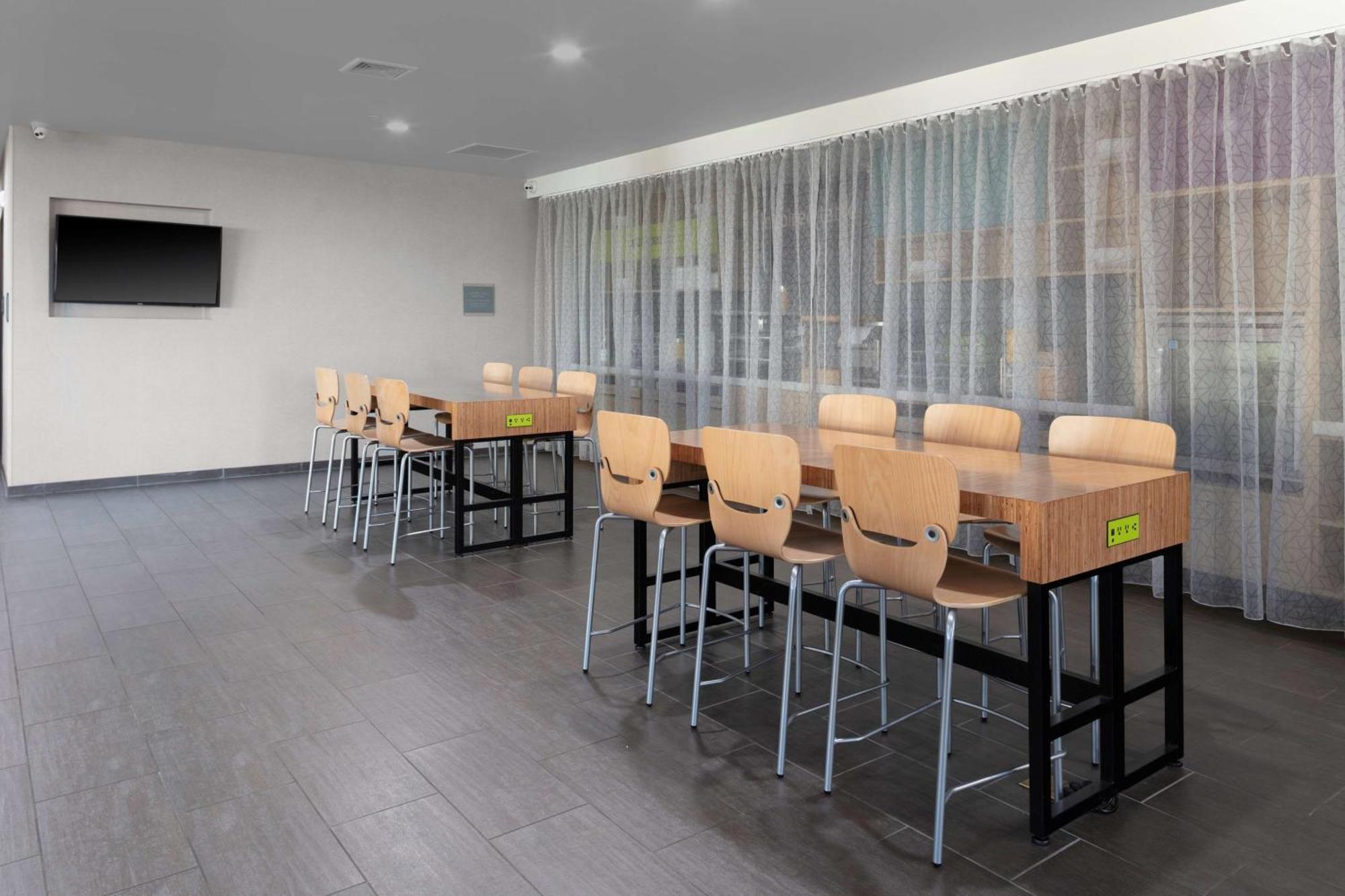 Home2 By Hilton Powell Hotel 3*