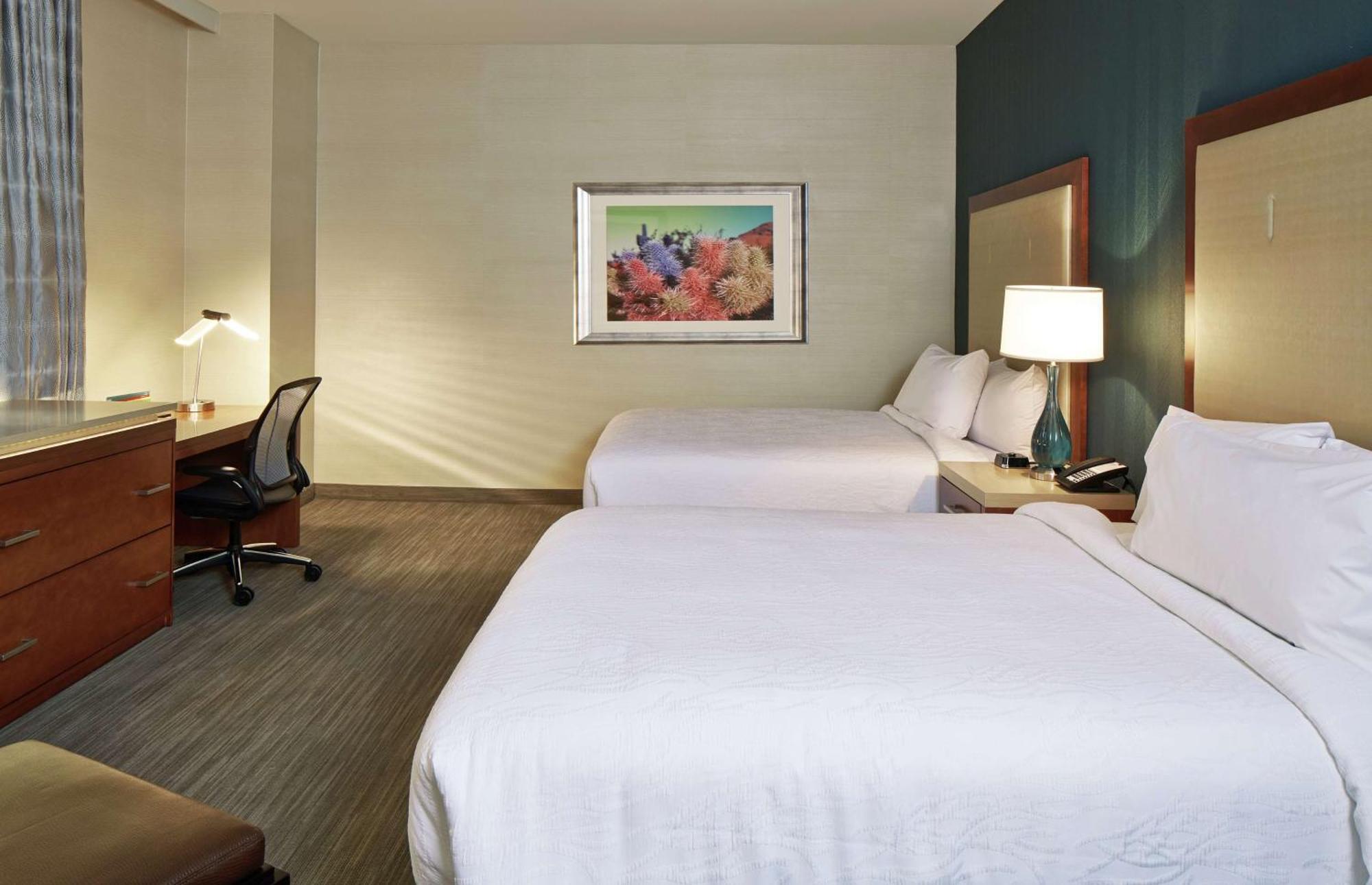 Hotel Hilton Garden Downtown 3*