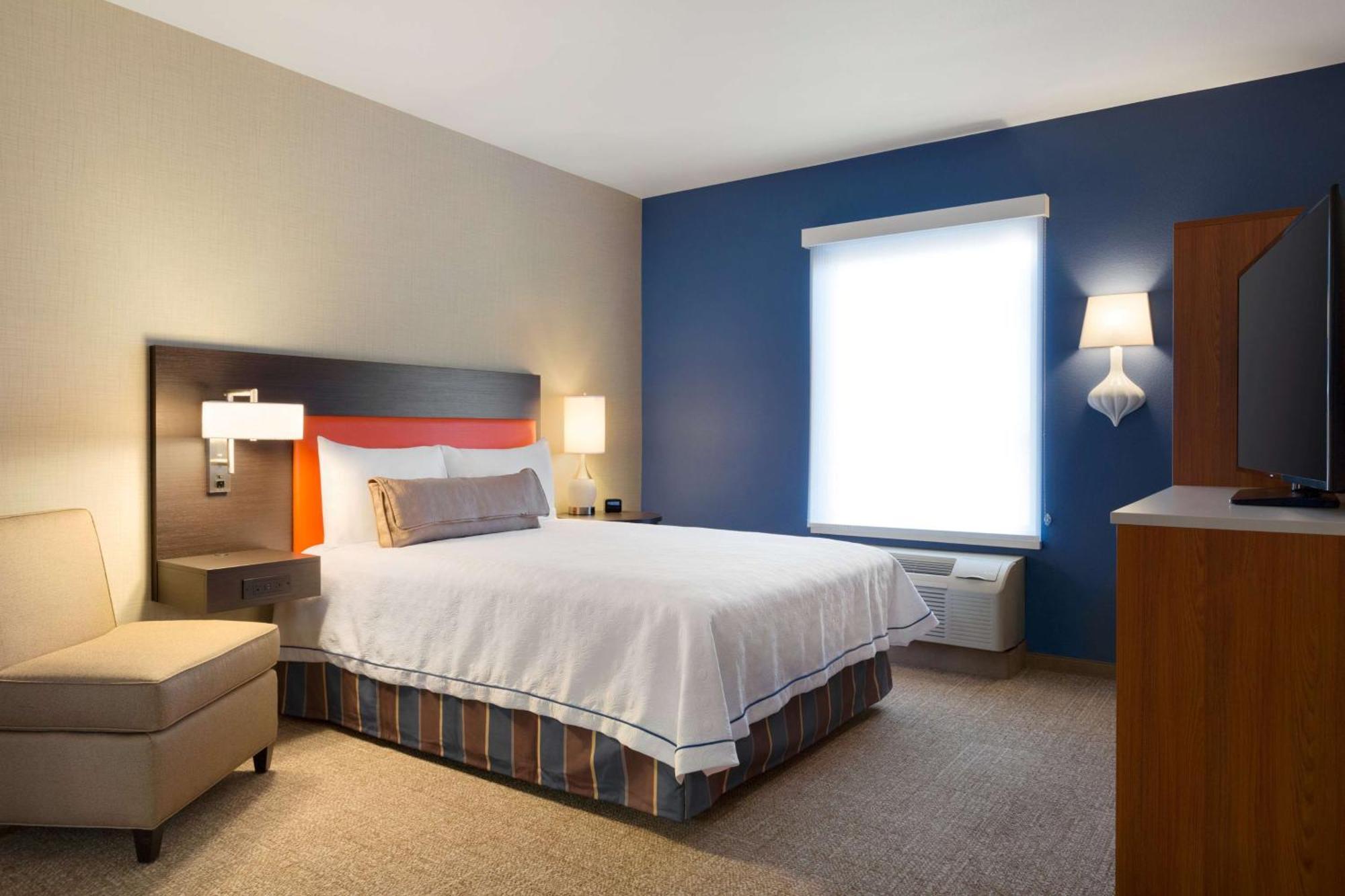Home2 By Hilton Phoenix Hotel