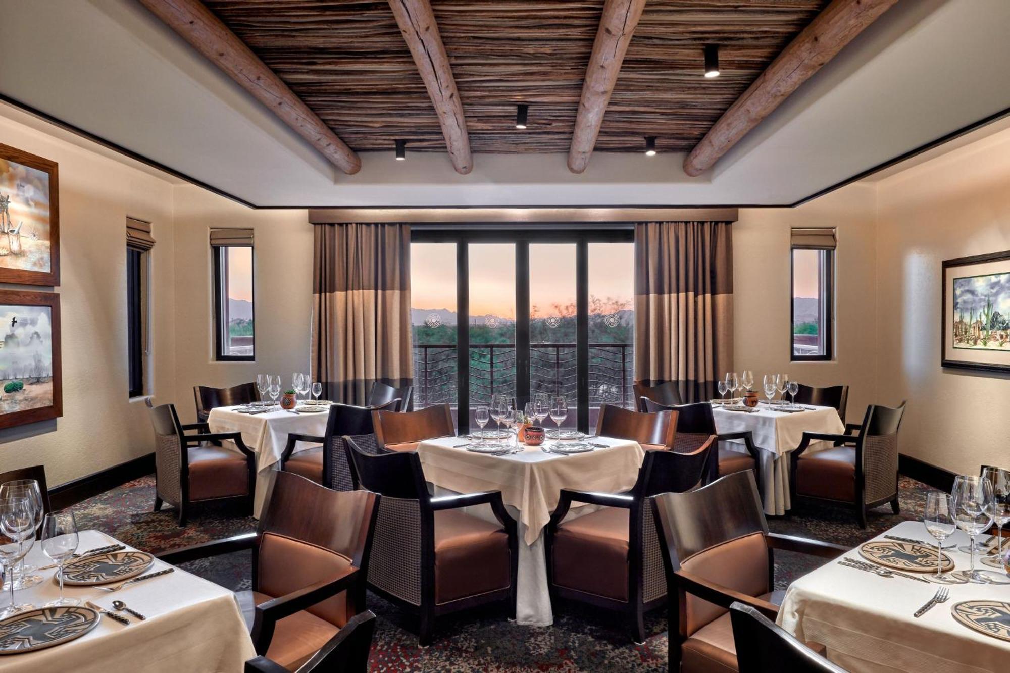Sheraton Grand At Wild Horse Pass Resort 4*