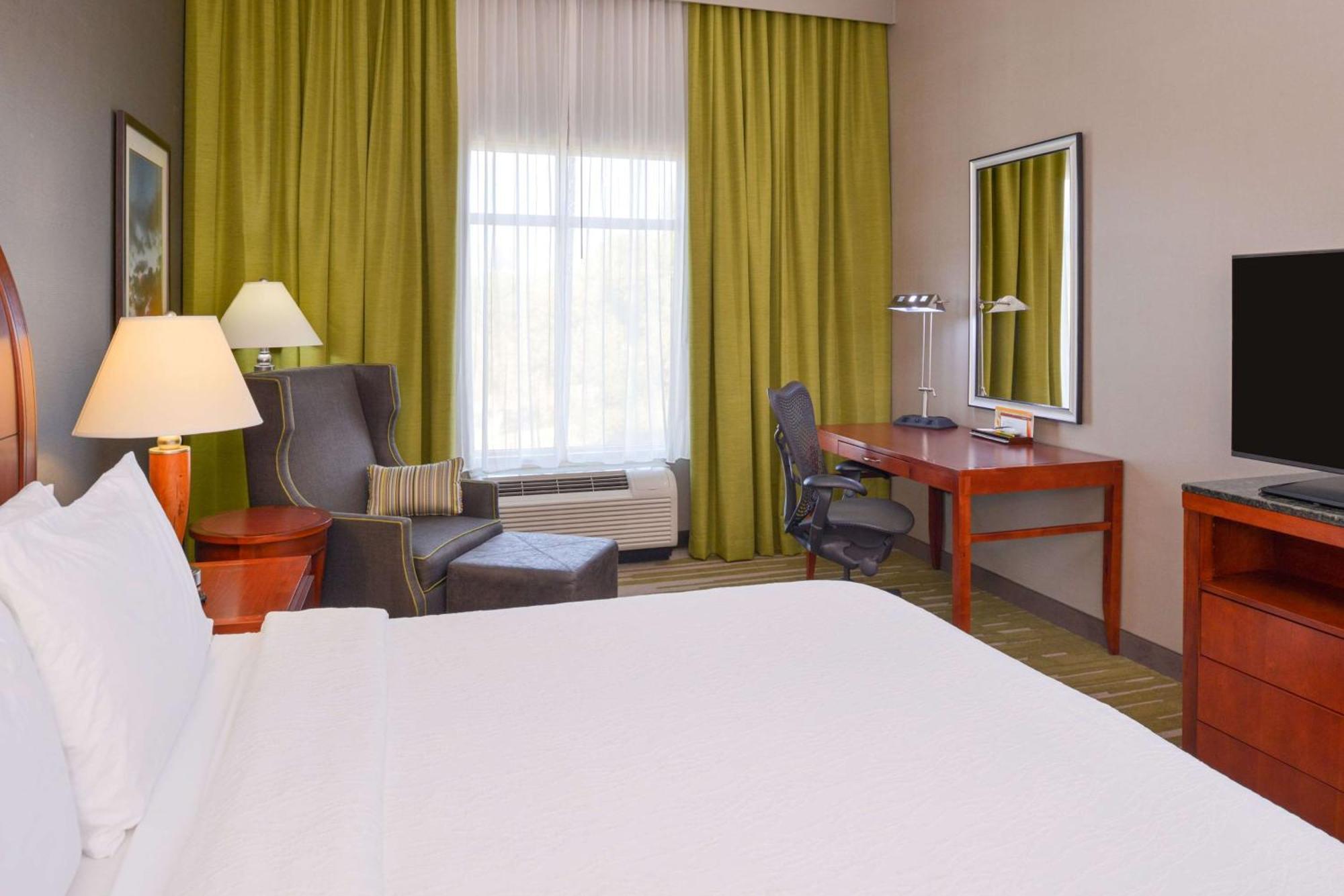 Hilton Garden Pivot Point