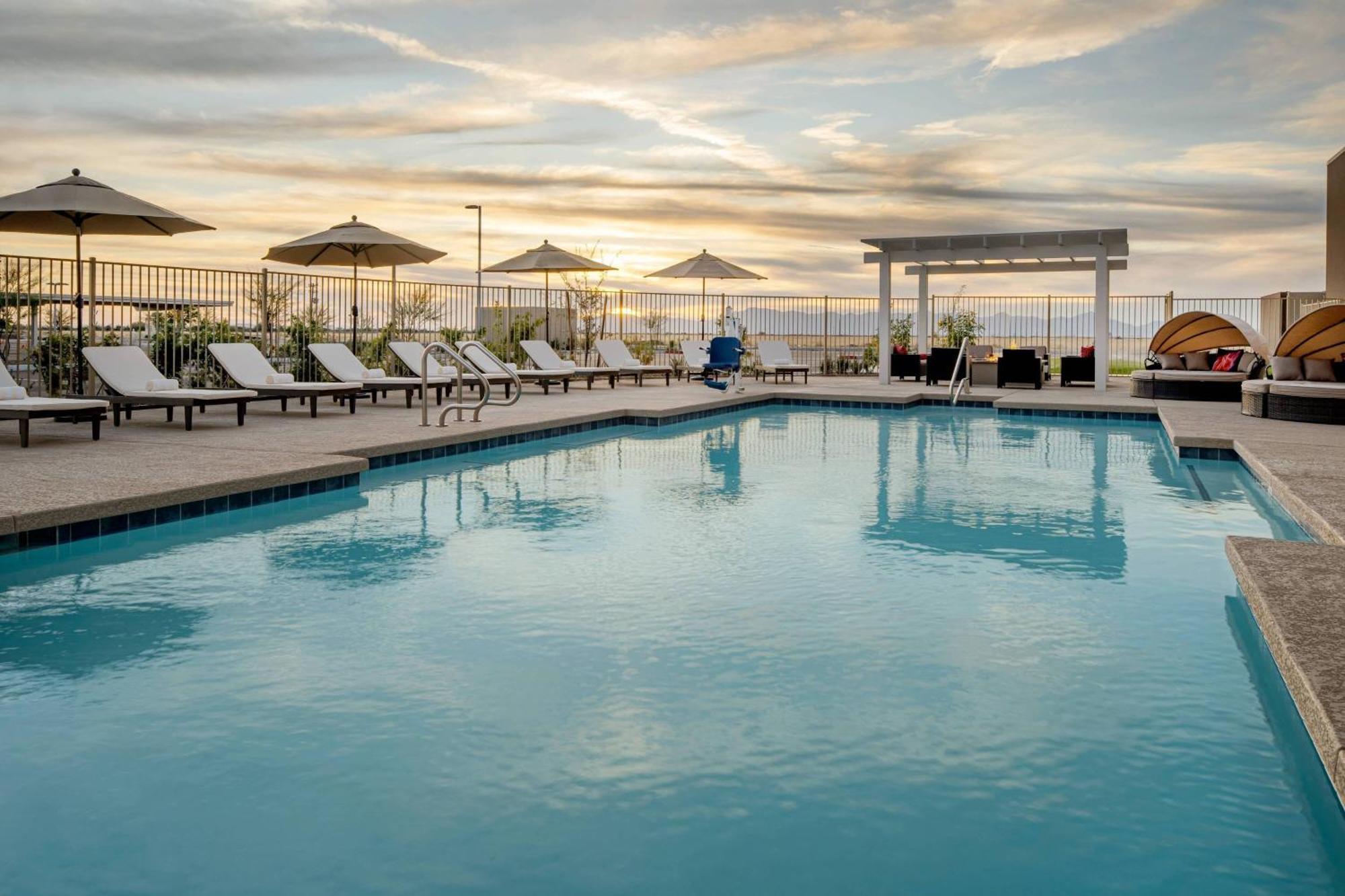 Hotel Marriott Phoenix 4*