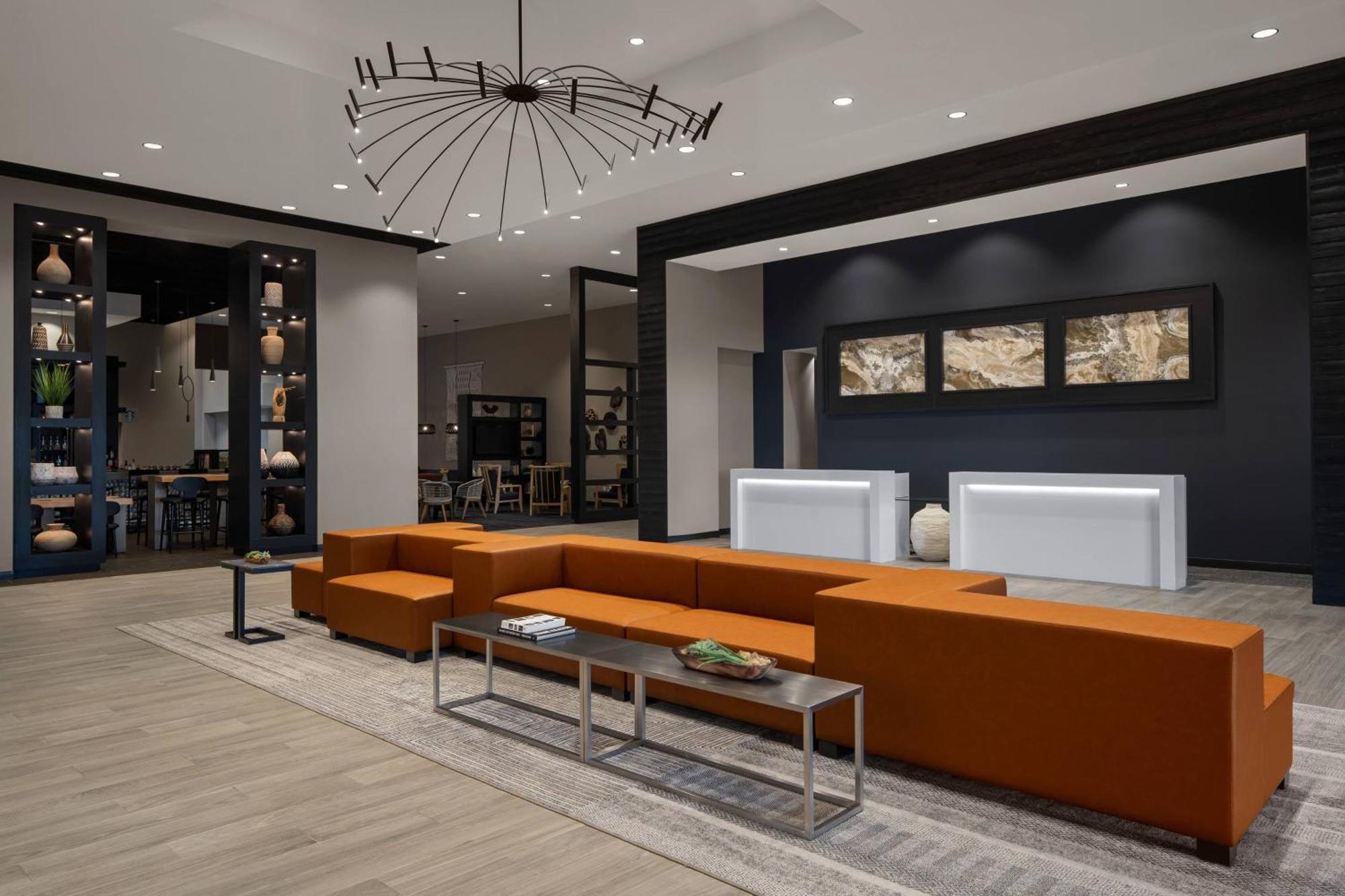 Marriott Phoenix 4*