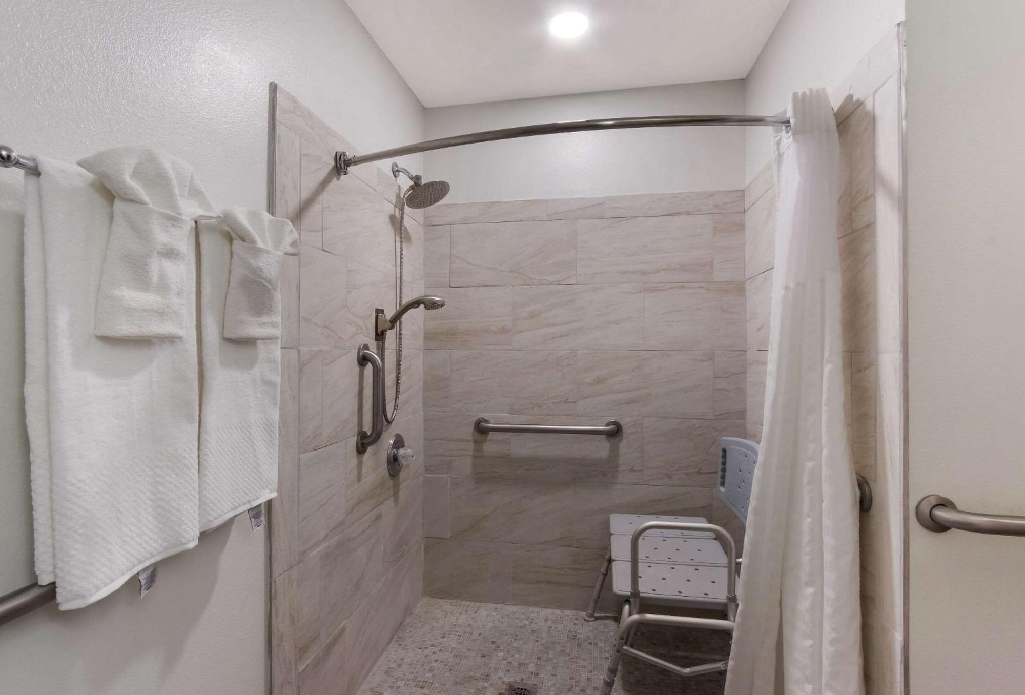 Mainstay Extended Hotel 3*