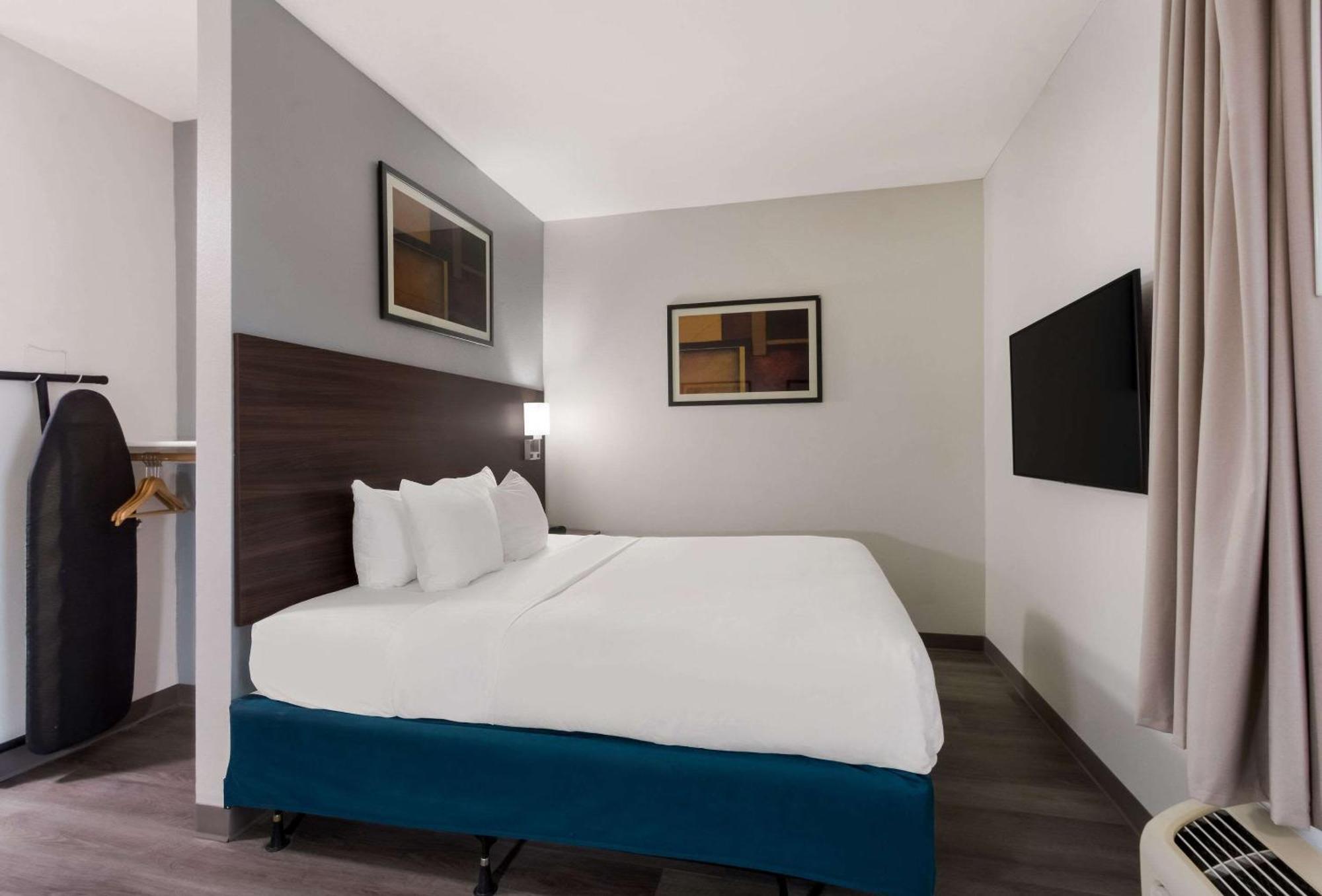 Hotel Mainstay Extended