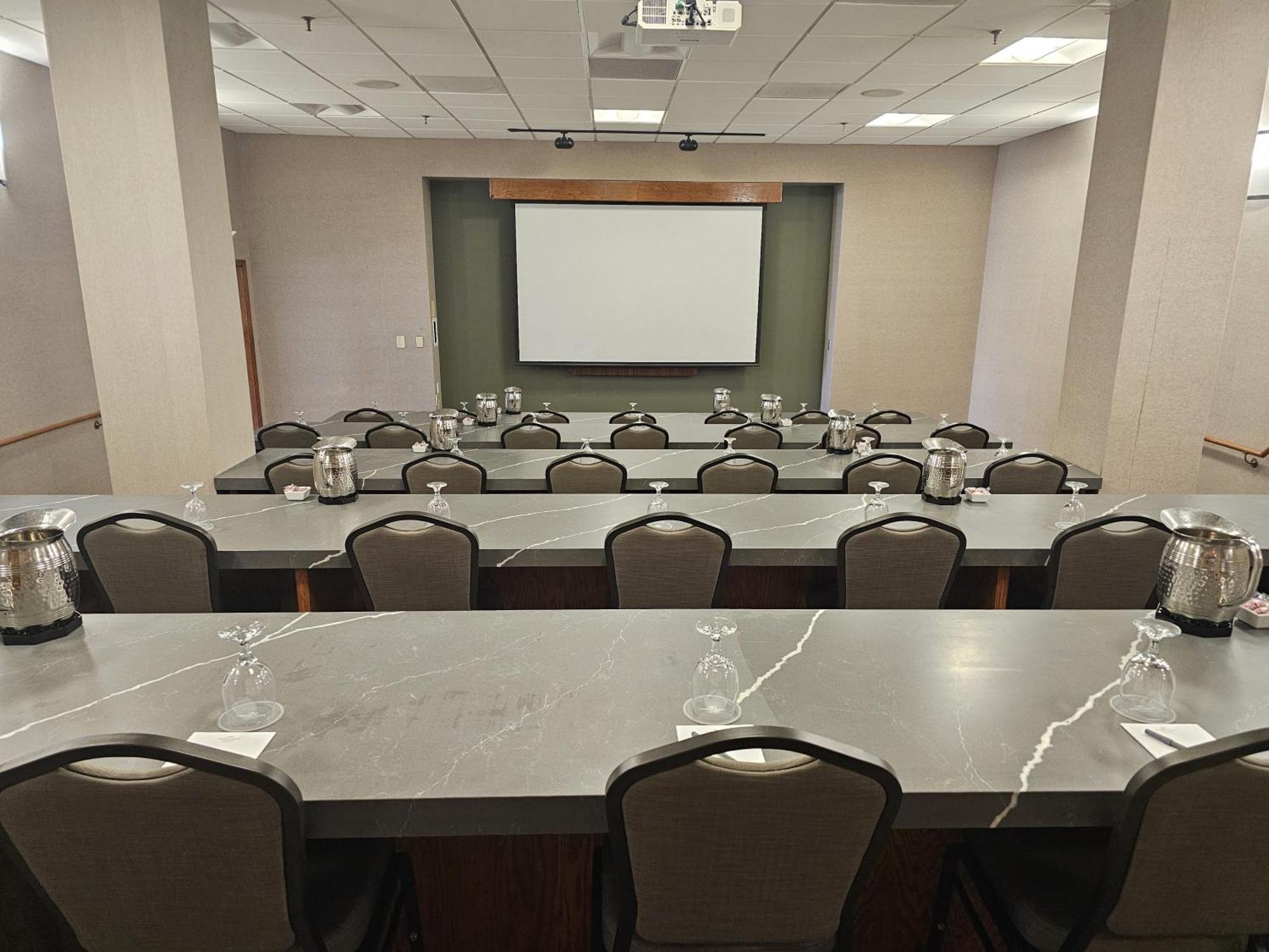 Crowne Plaza Phoenix - Golf By Ihg Resort