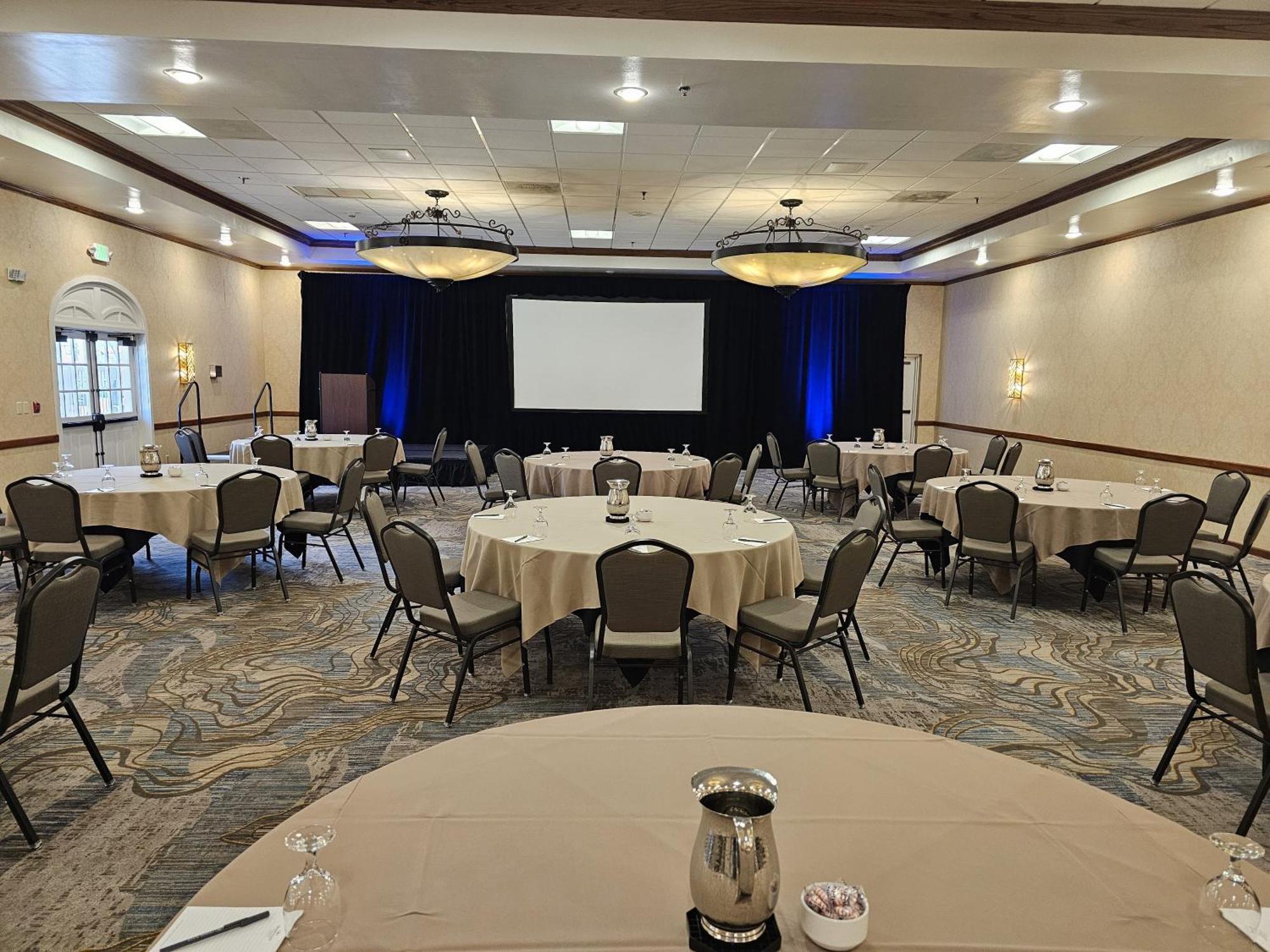 Resort Crowne Plaza Phoenix - Golf By Ihg