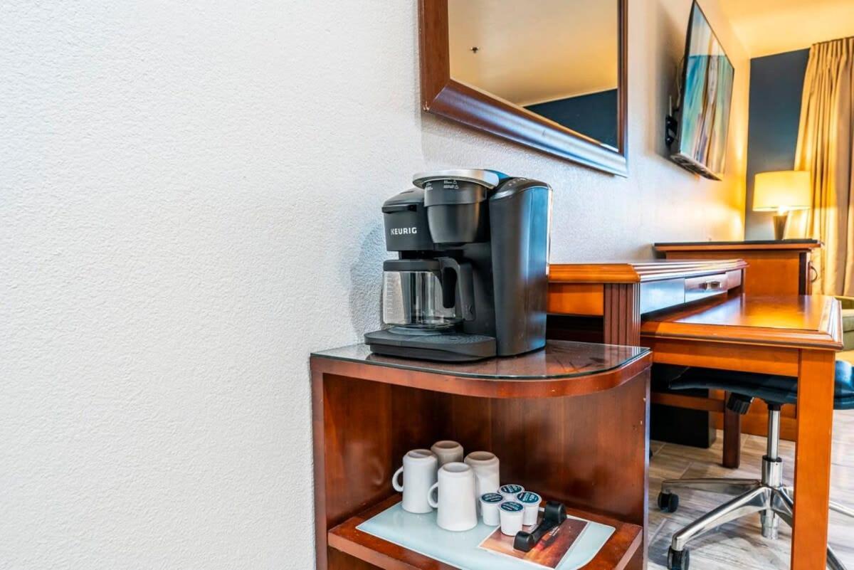Studio Two Full Size Beds * Tempe