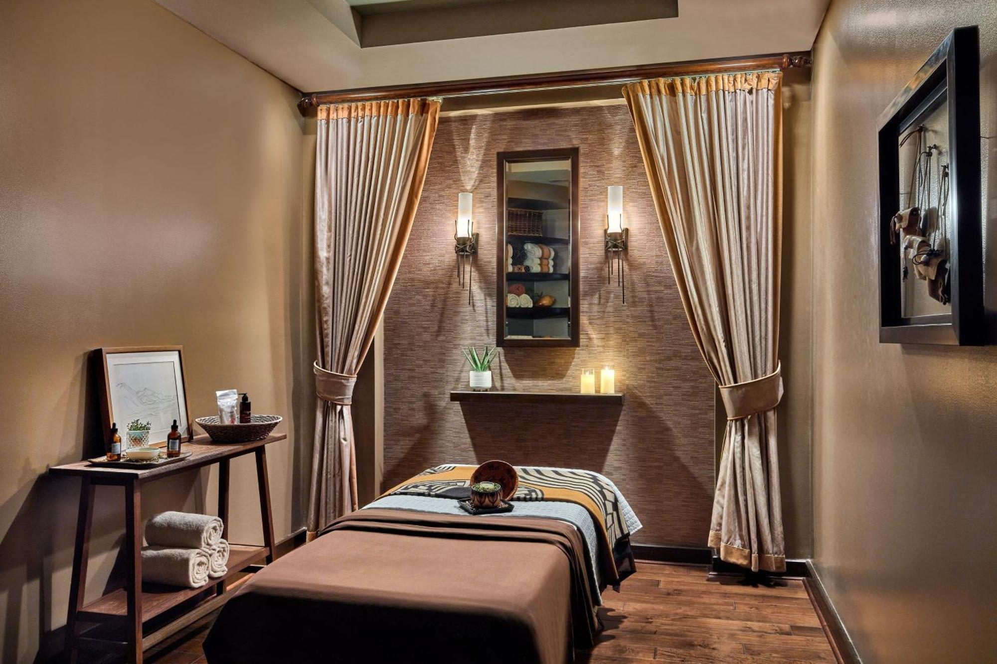 Sheraton Grand At Wild Horse Pass Resort 4*