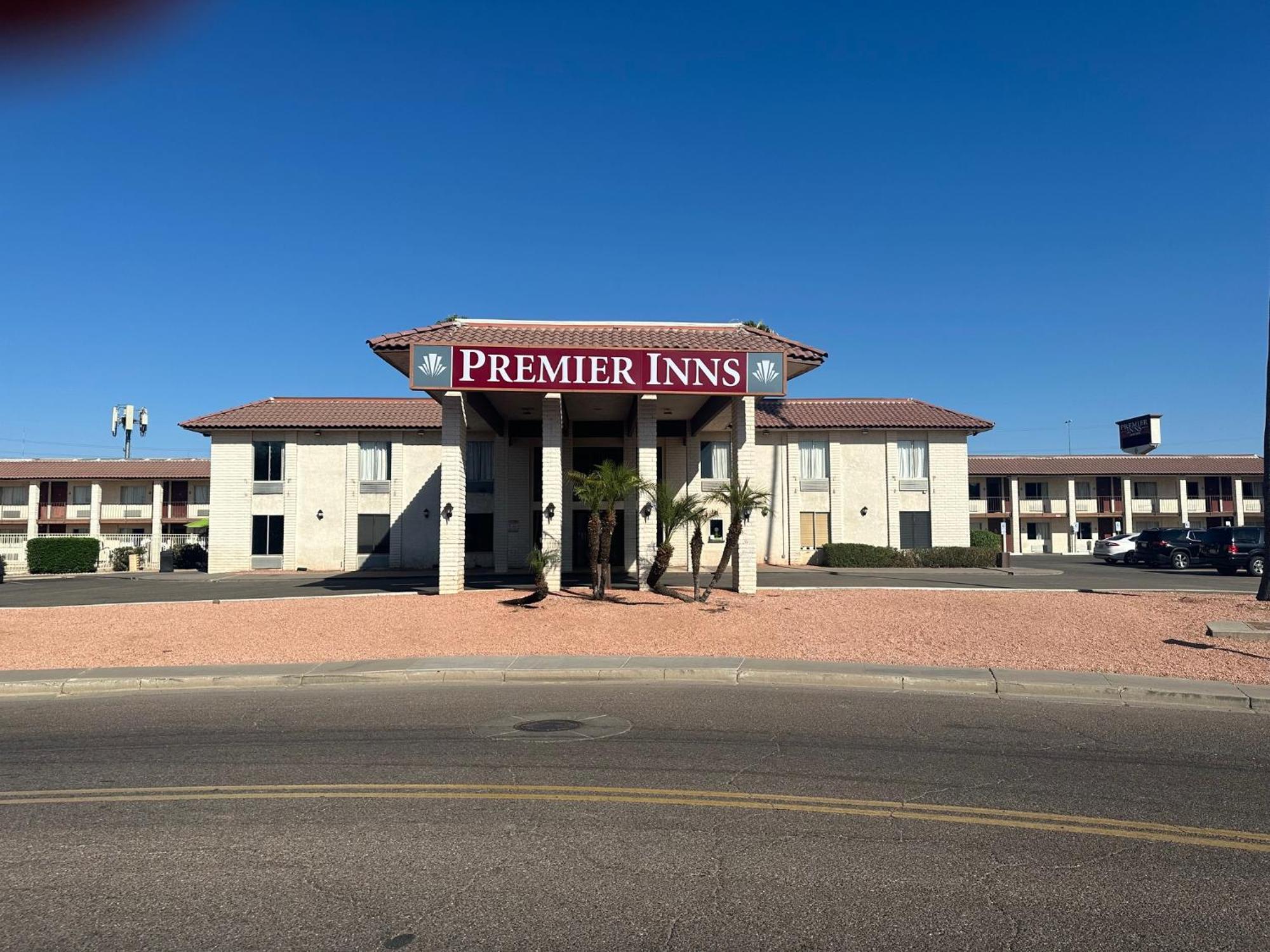Premier Metro Inn 2*