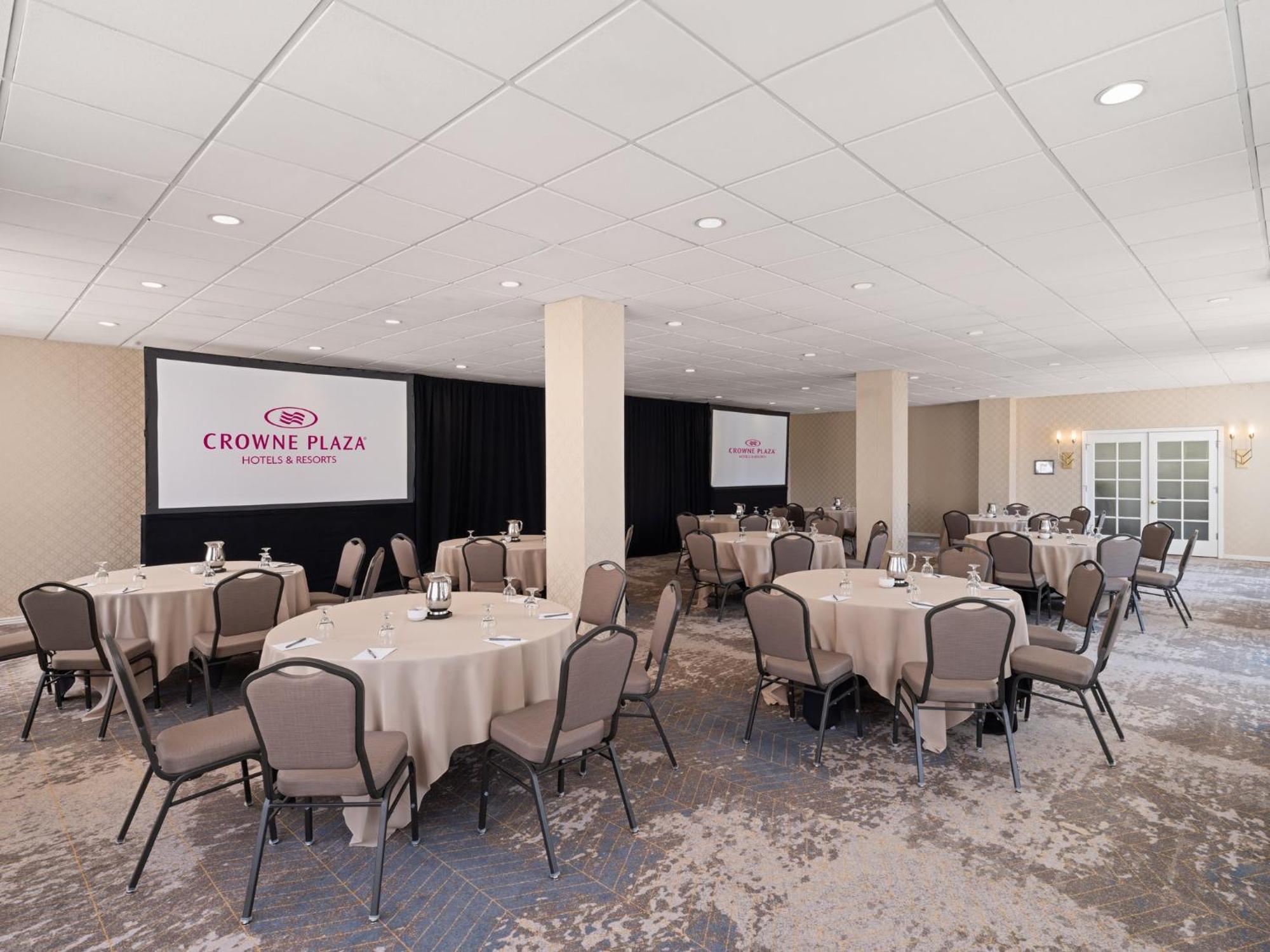 Resort Crowne Plaza Phoenix - Golf By Ihg Chandler