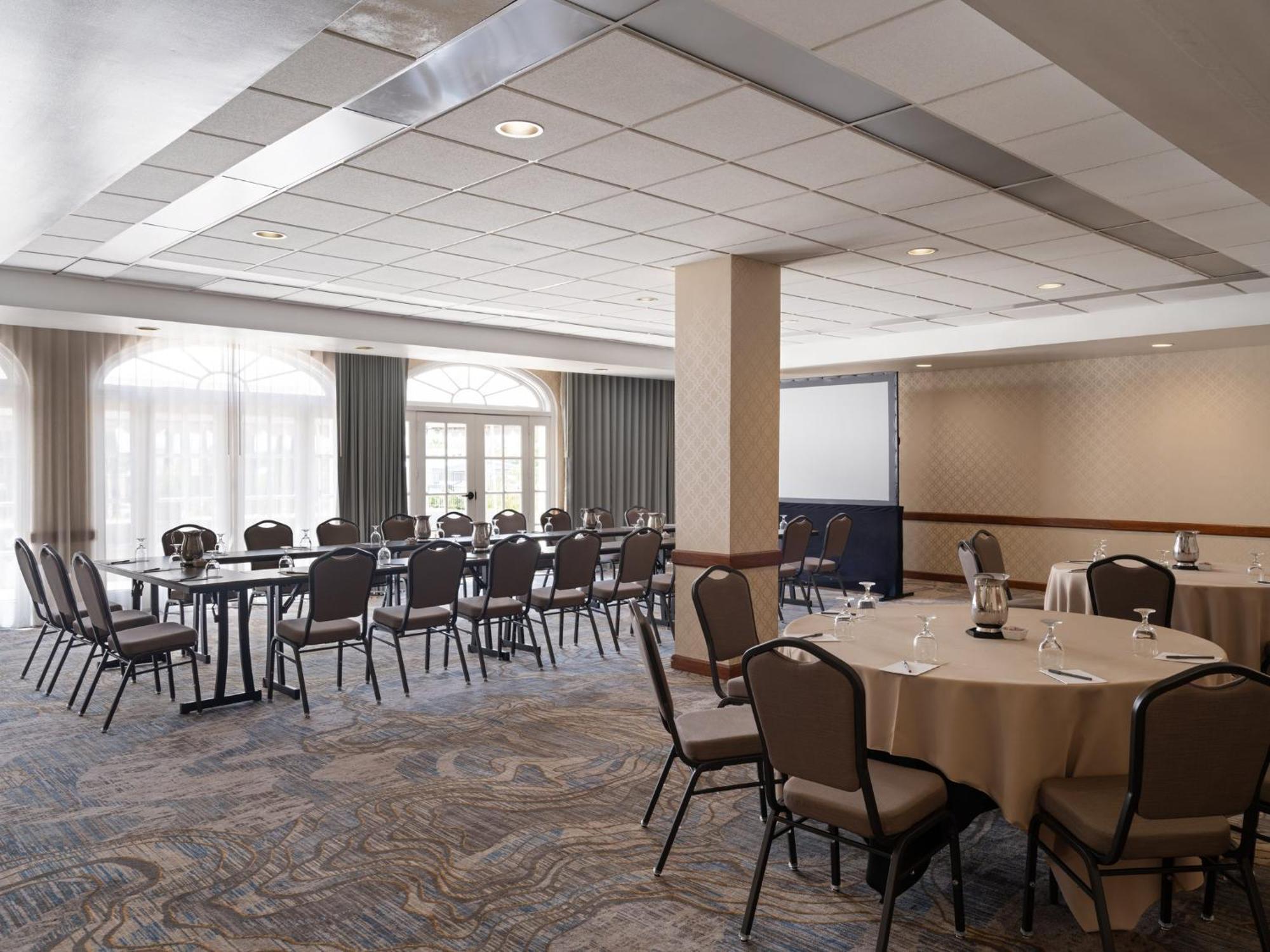 Crowne Plaza Phoenix - Golf By Ihg Chandler