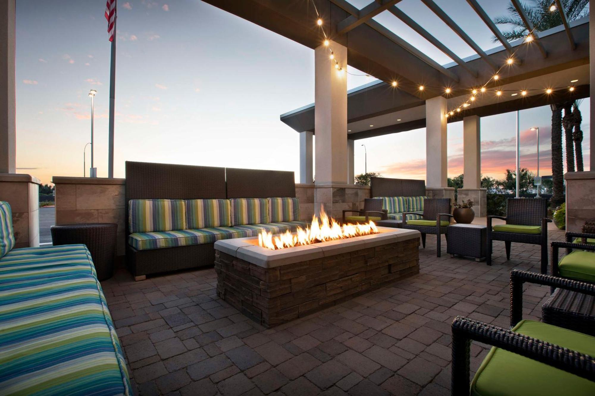 Home2 By Hilton Phoenix Hotel Chandler