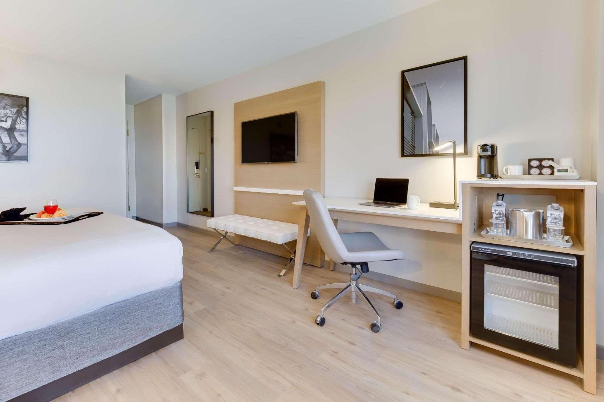 Radisson Airport Phoenix