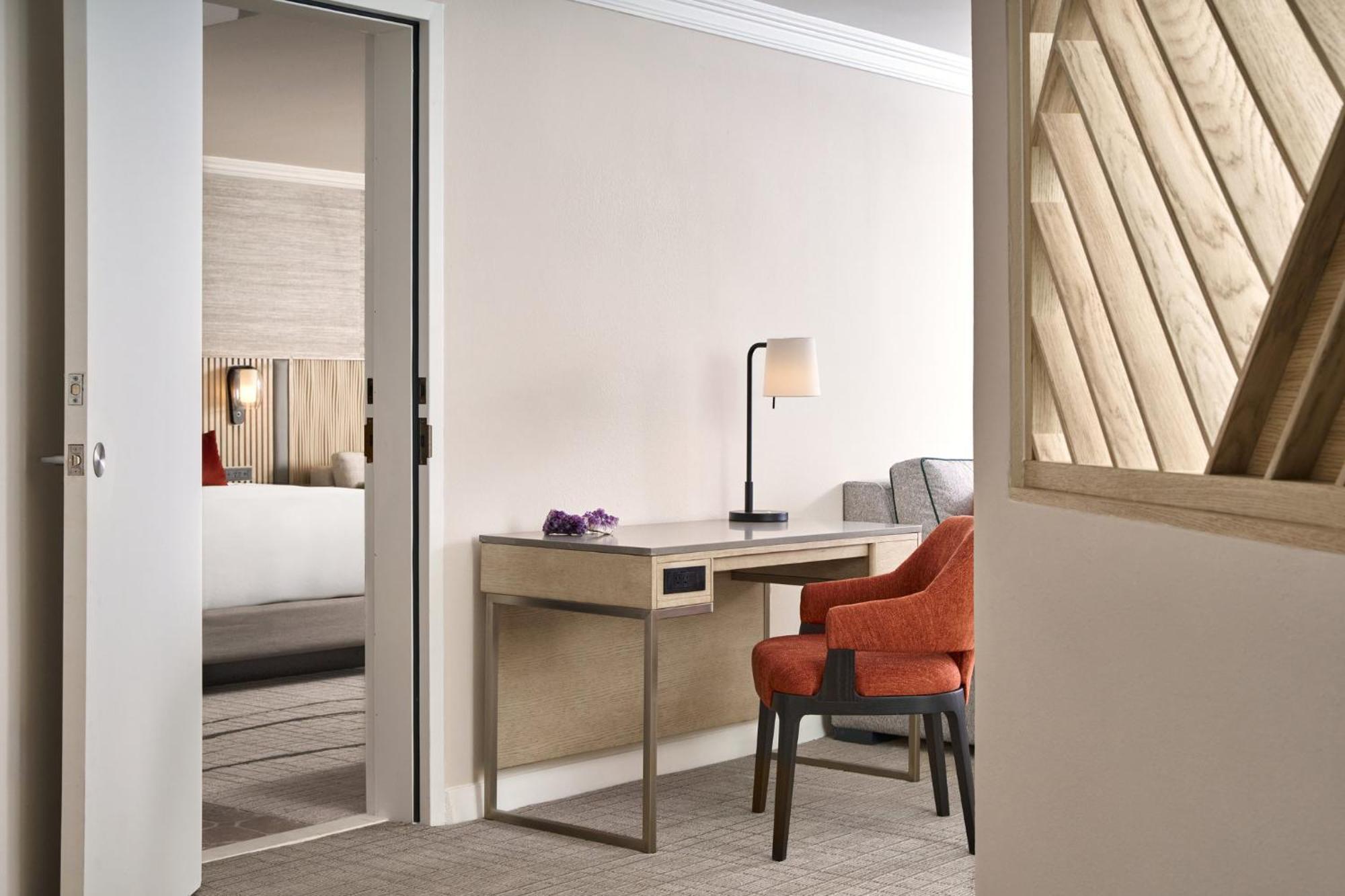 Loews Ventana Canyon Resort 4*