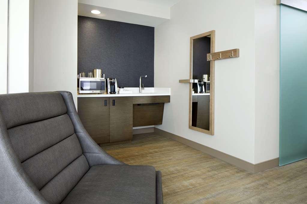 Cambria Phoenix - Fashion Center Hotel 4*