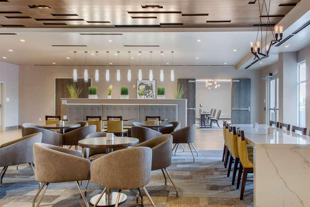 Hotel Cambria Phoenix - Fashion Center 4*