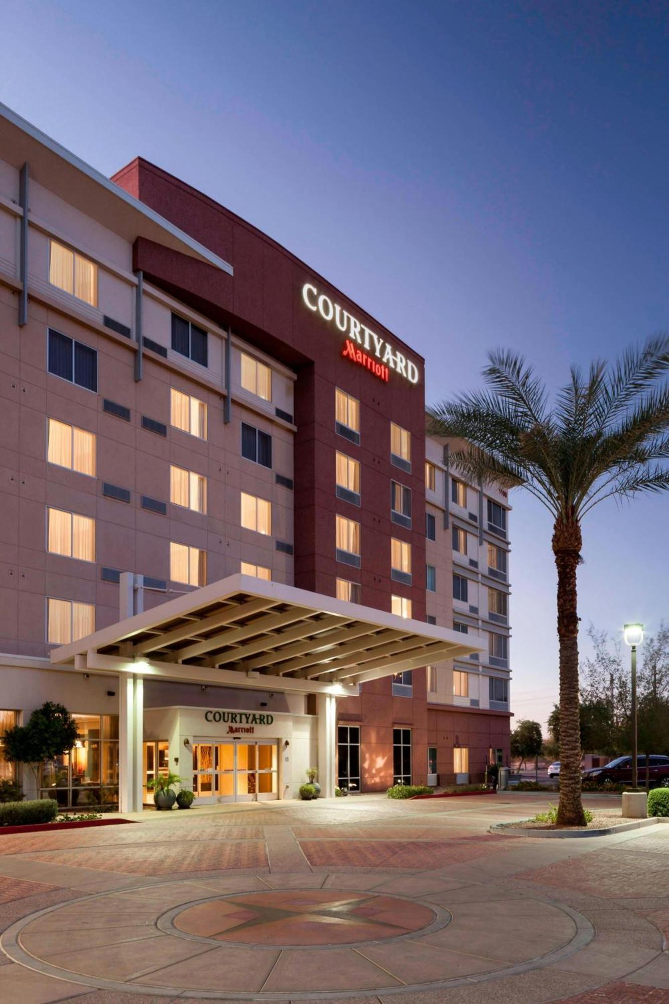Courtyard Phoenix Chandler/fashion Center 3* Chandler