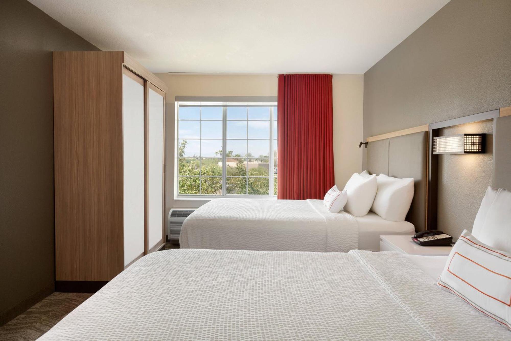 Springhill Phoenix Chandler/fashion Center 3*