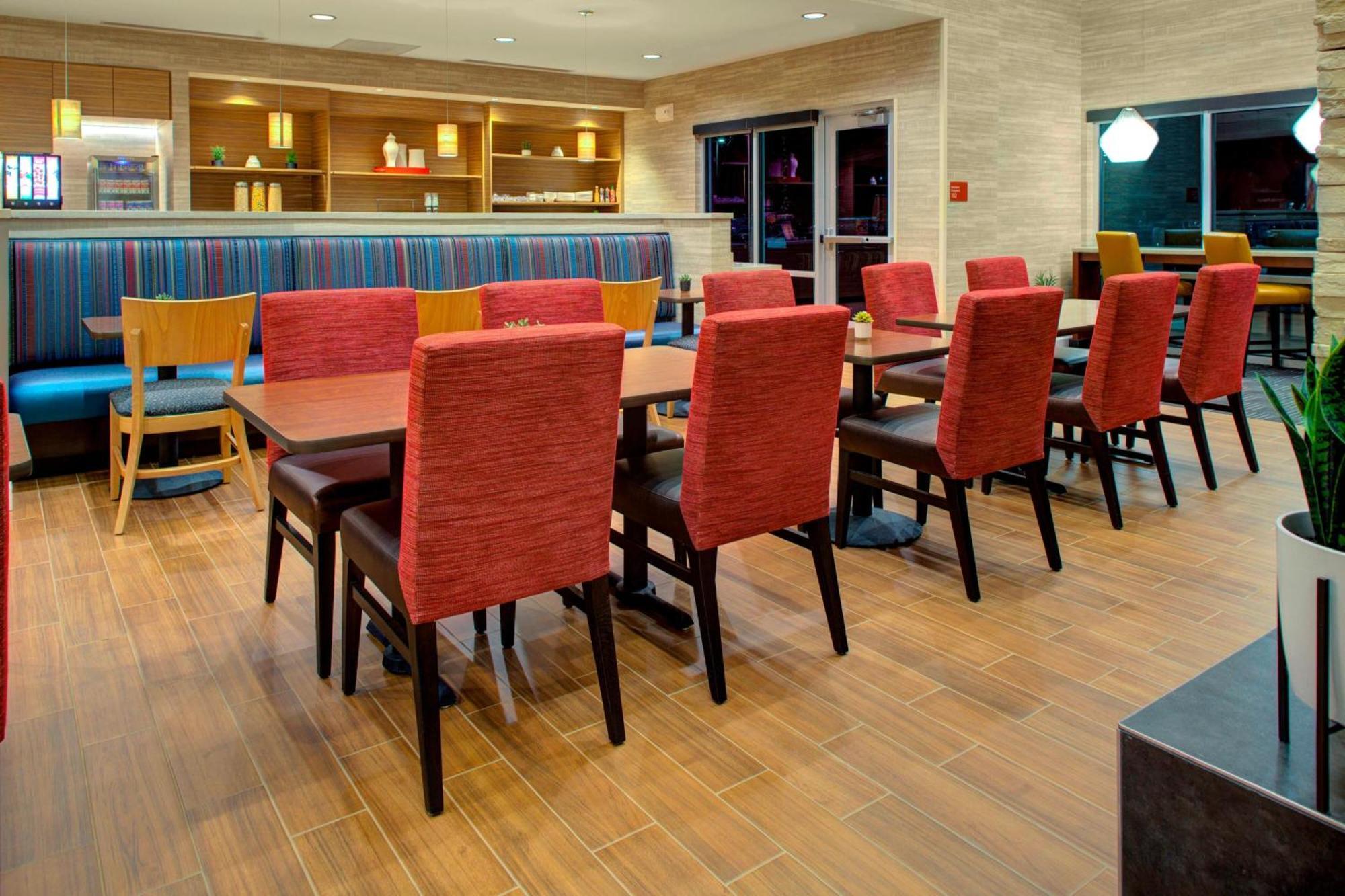 Towneplace By Marriott Phoenix Chandler/fashion Center Hotel