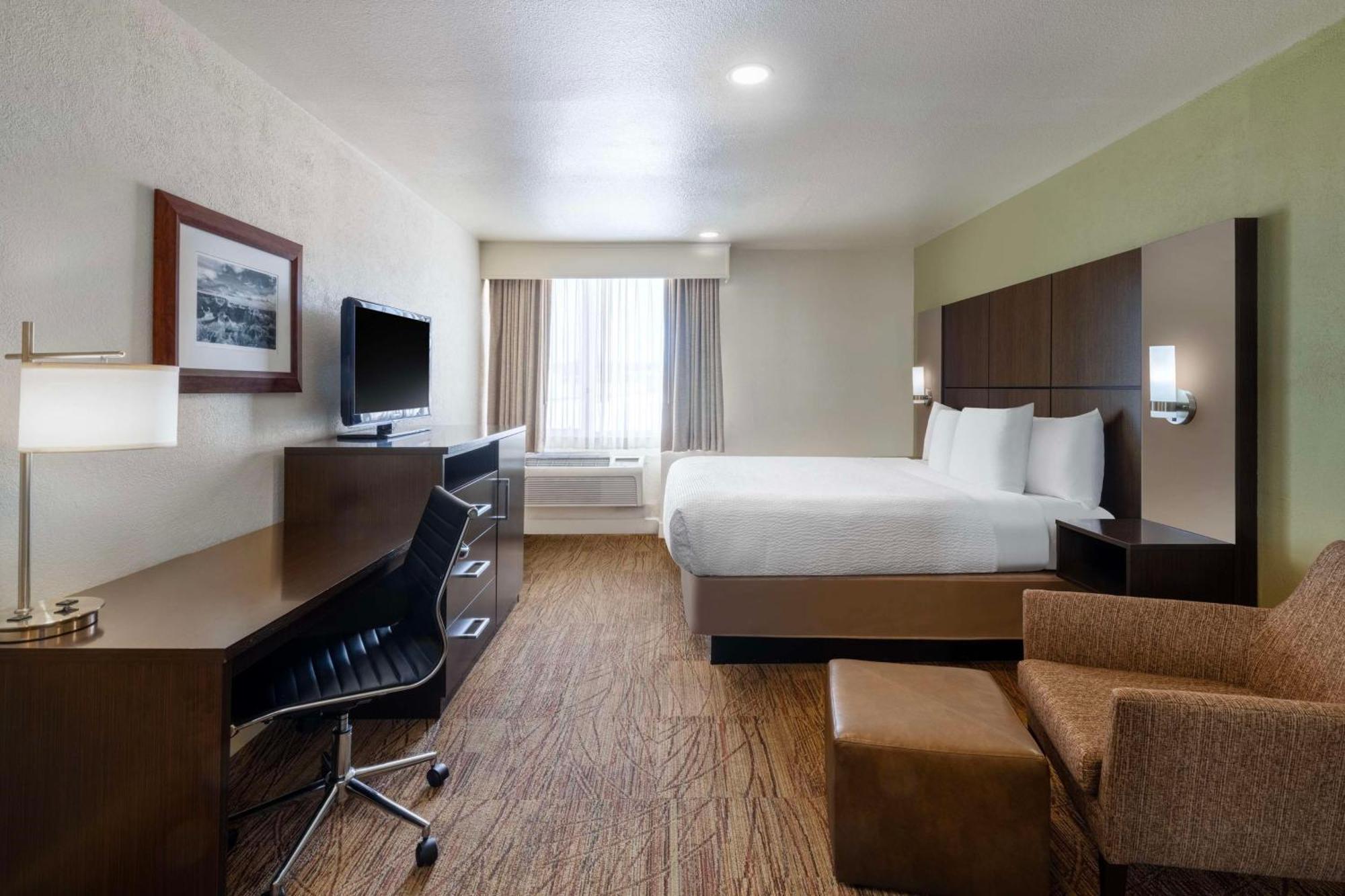 Western Pony Soldier & Hotel 3*