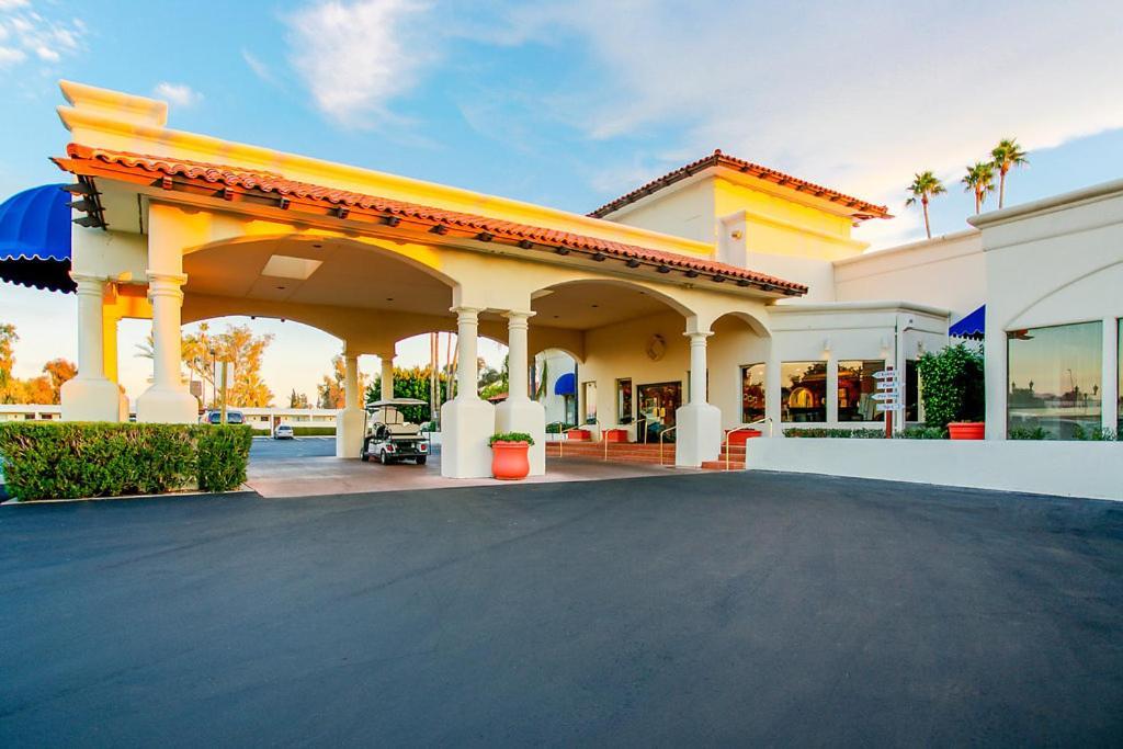 Arizona Golf & Conference Center 4*