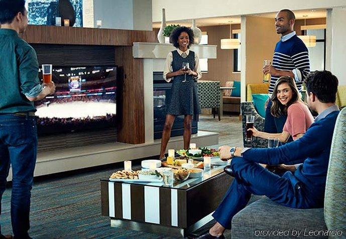 Hotel By Marriott Downtown/university 3*