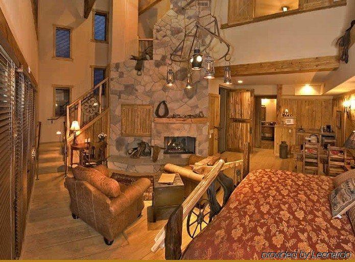 Hotel Adobe Grand