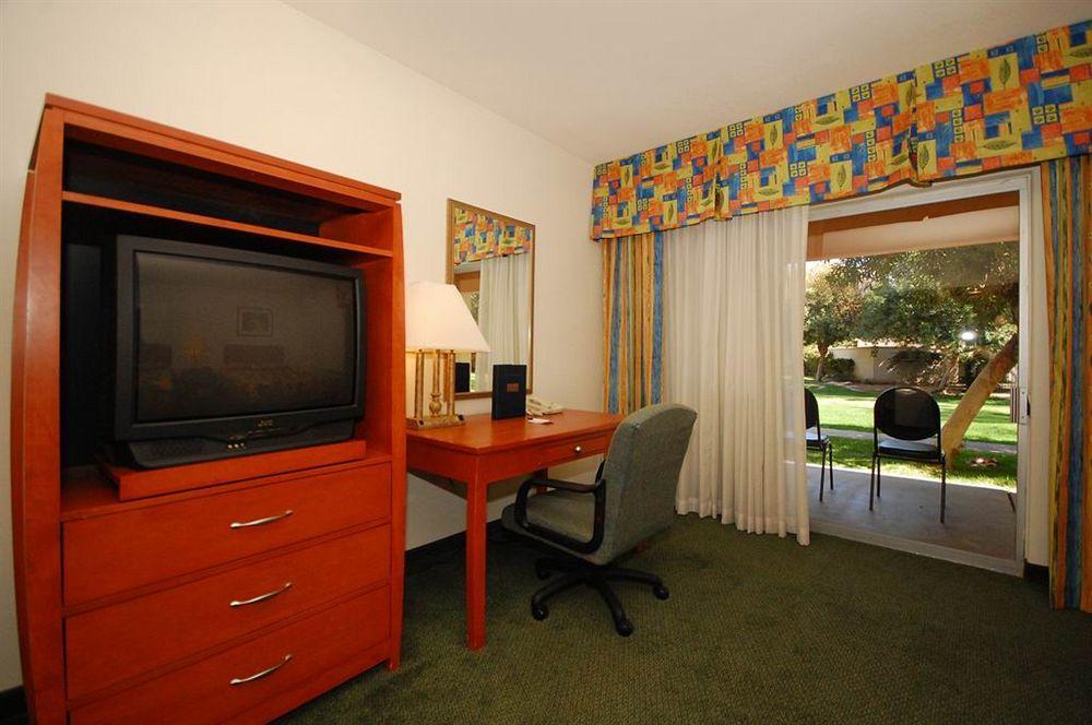 Hotel Windemere & Conference Center Mesa