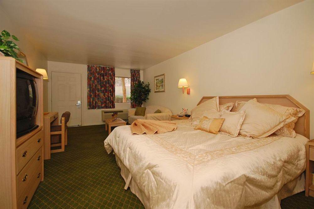 Hotel Windemere & Conference Center 3*